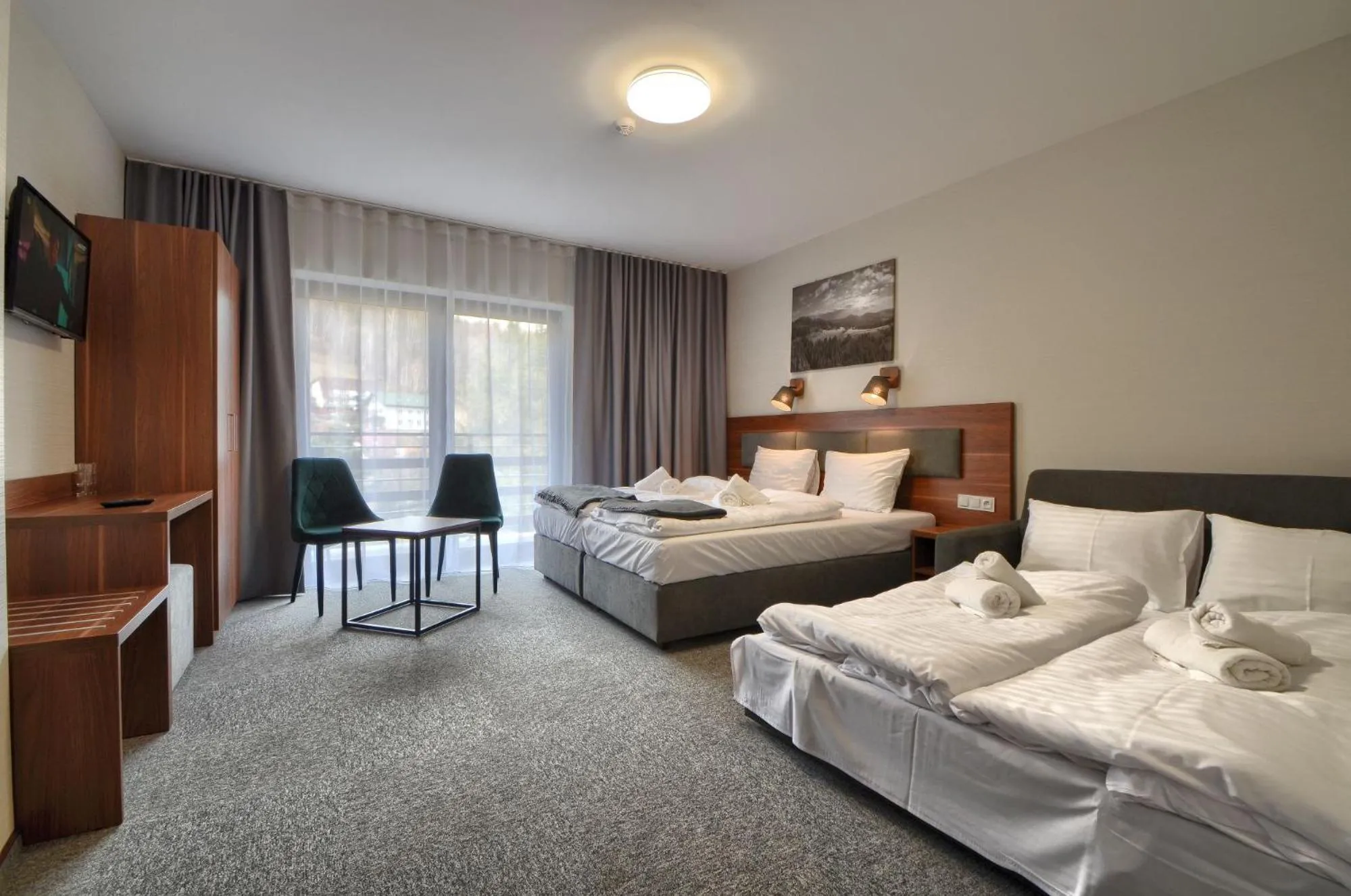 Bed in Gucio - pokoje z restauracją Szczyrk