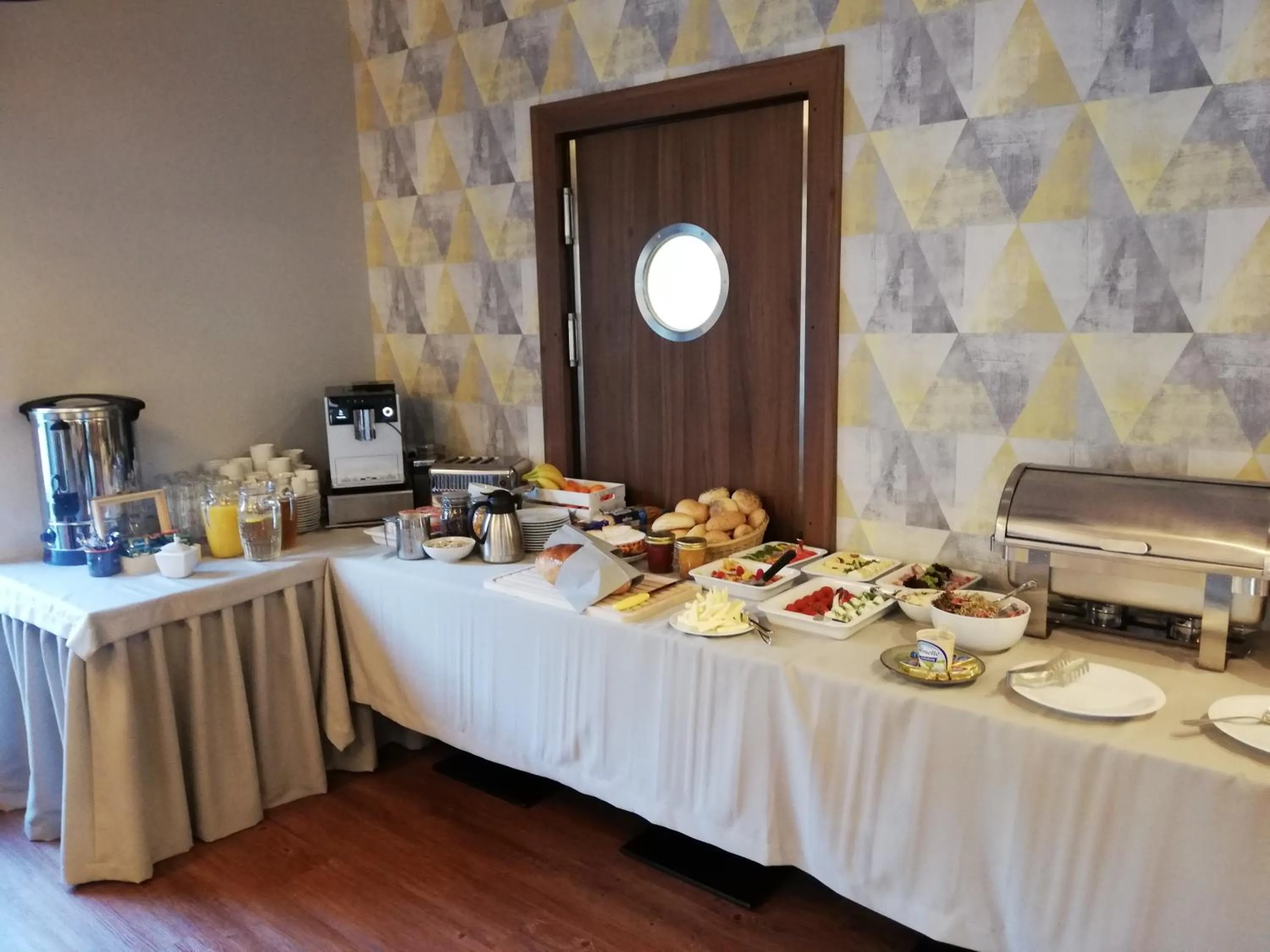 Food in Gucio - pokoje z restauracją Szczyrk