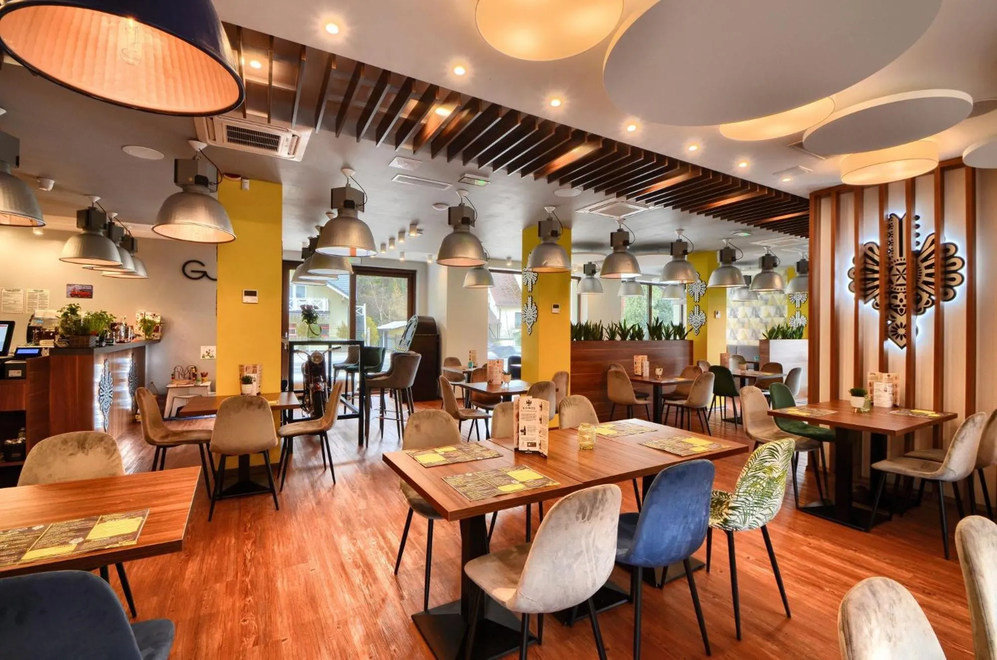 Restaurant/places to eat in Gucio - pokoje z restauracją Szczyrk