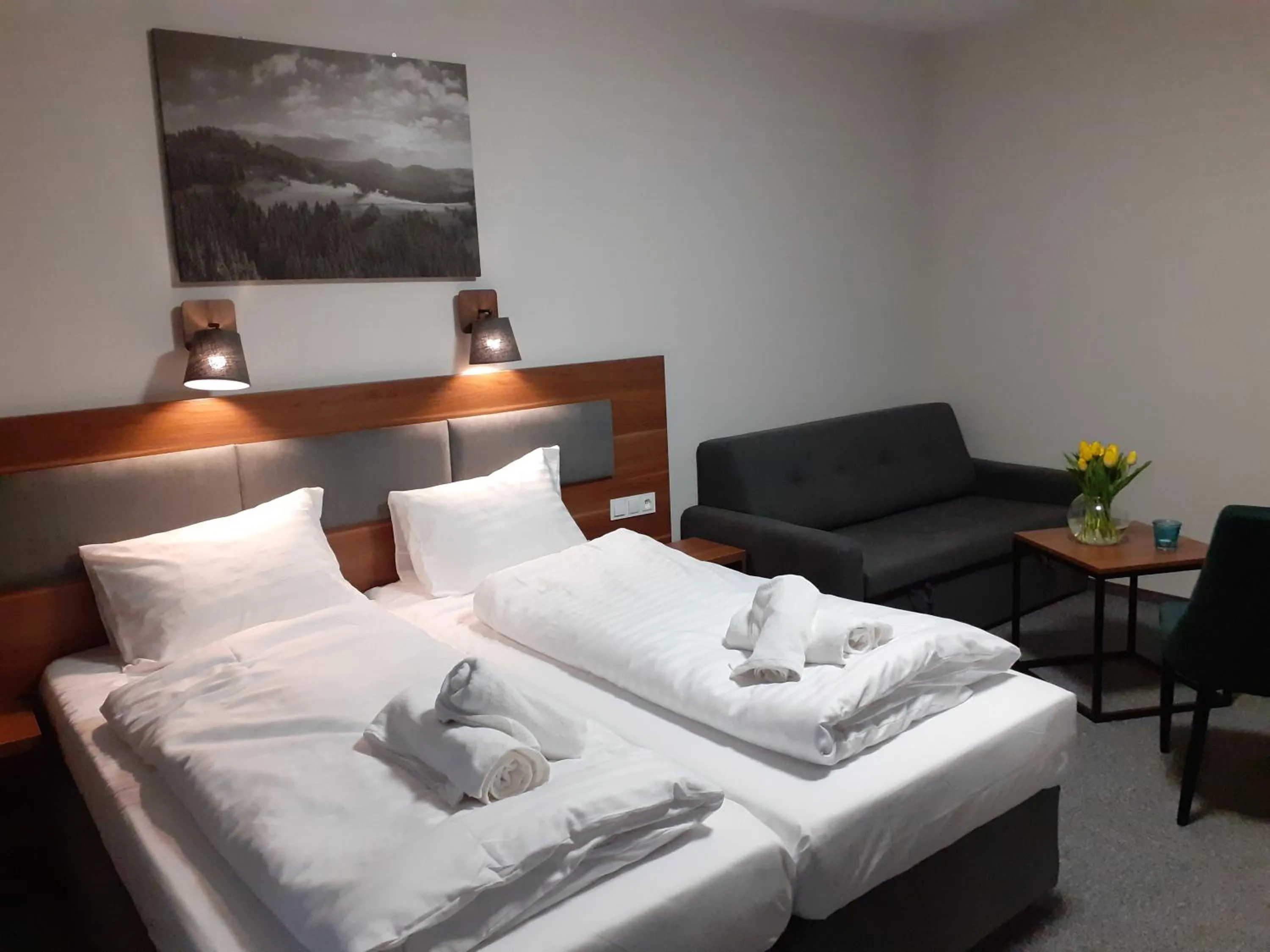 Bed in Gucio - pokoje z restauracją Szczyrk