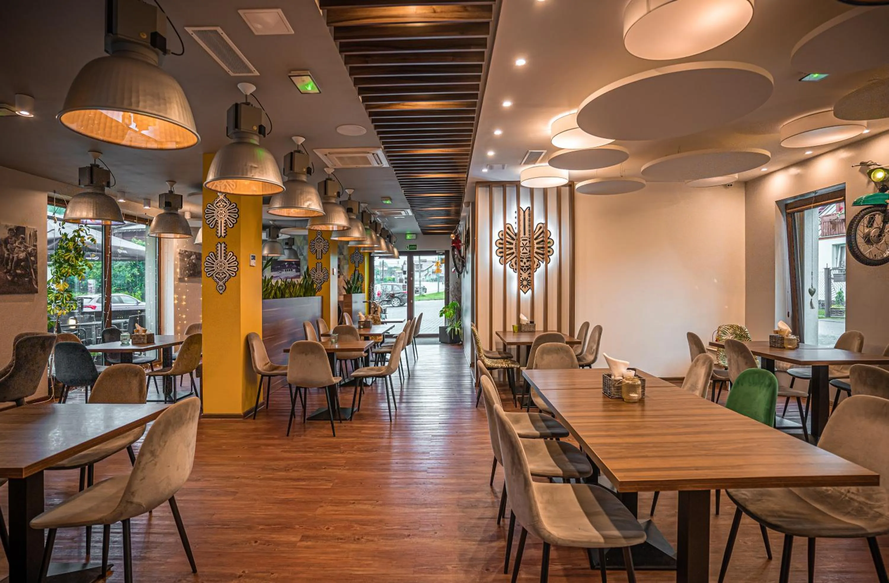 Gucio - pokoje z restauracją Szczyrk