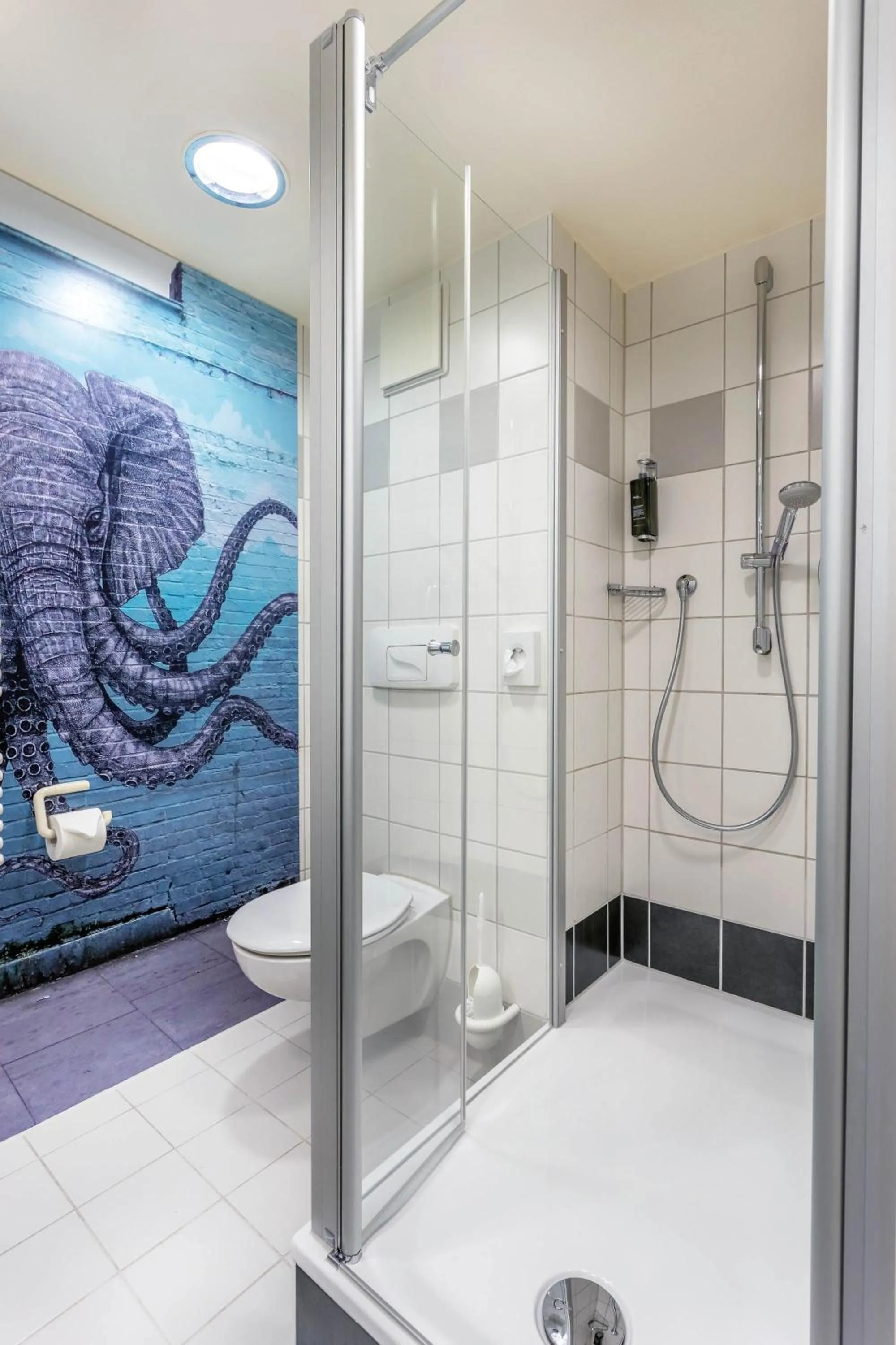 Shower in Seminaris Hotel Bad Boll