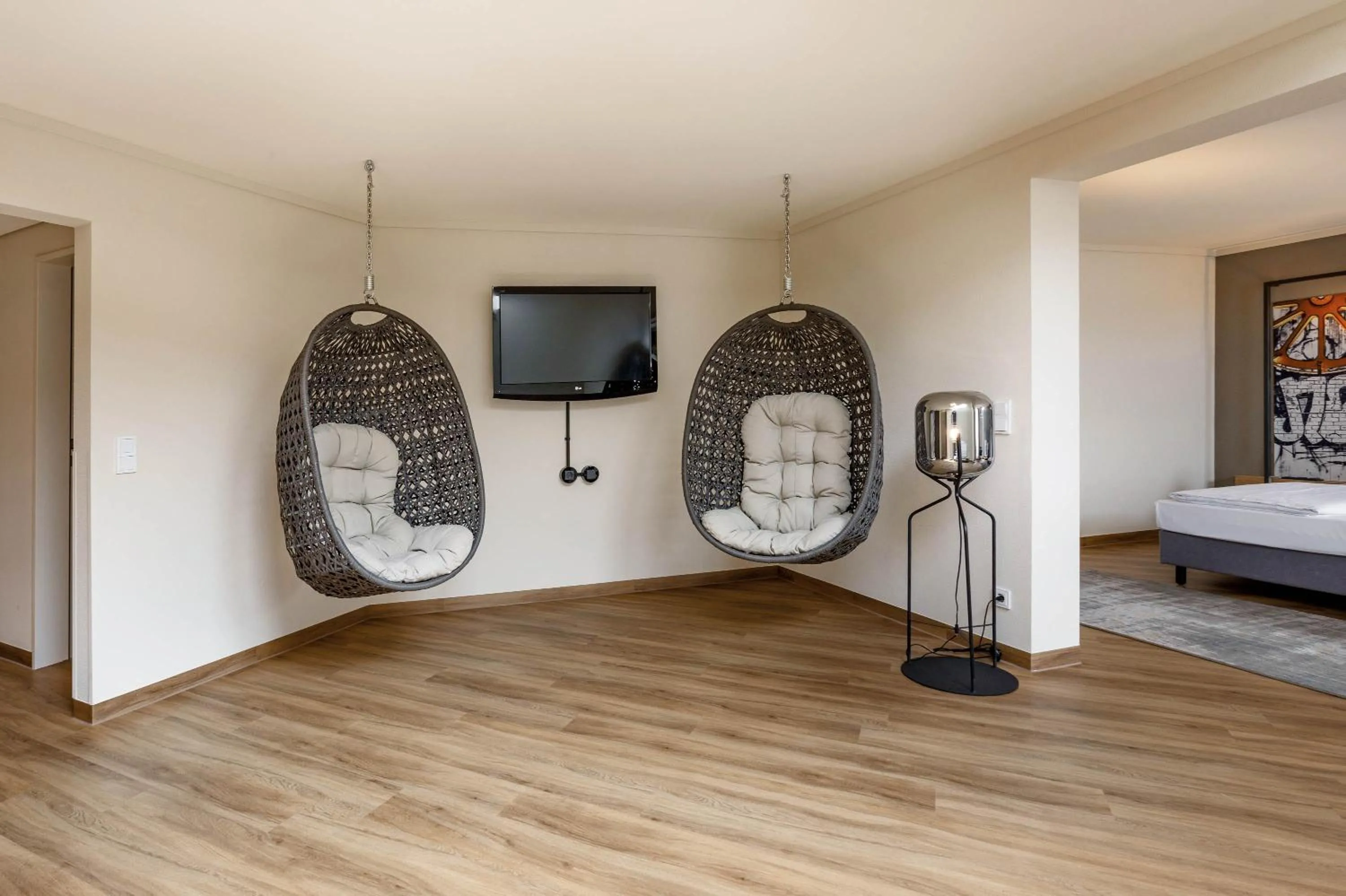 Living room, Bed in Seminaris Hotel Bad Boll