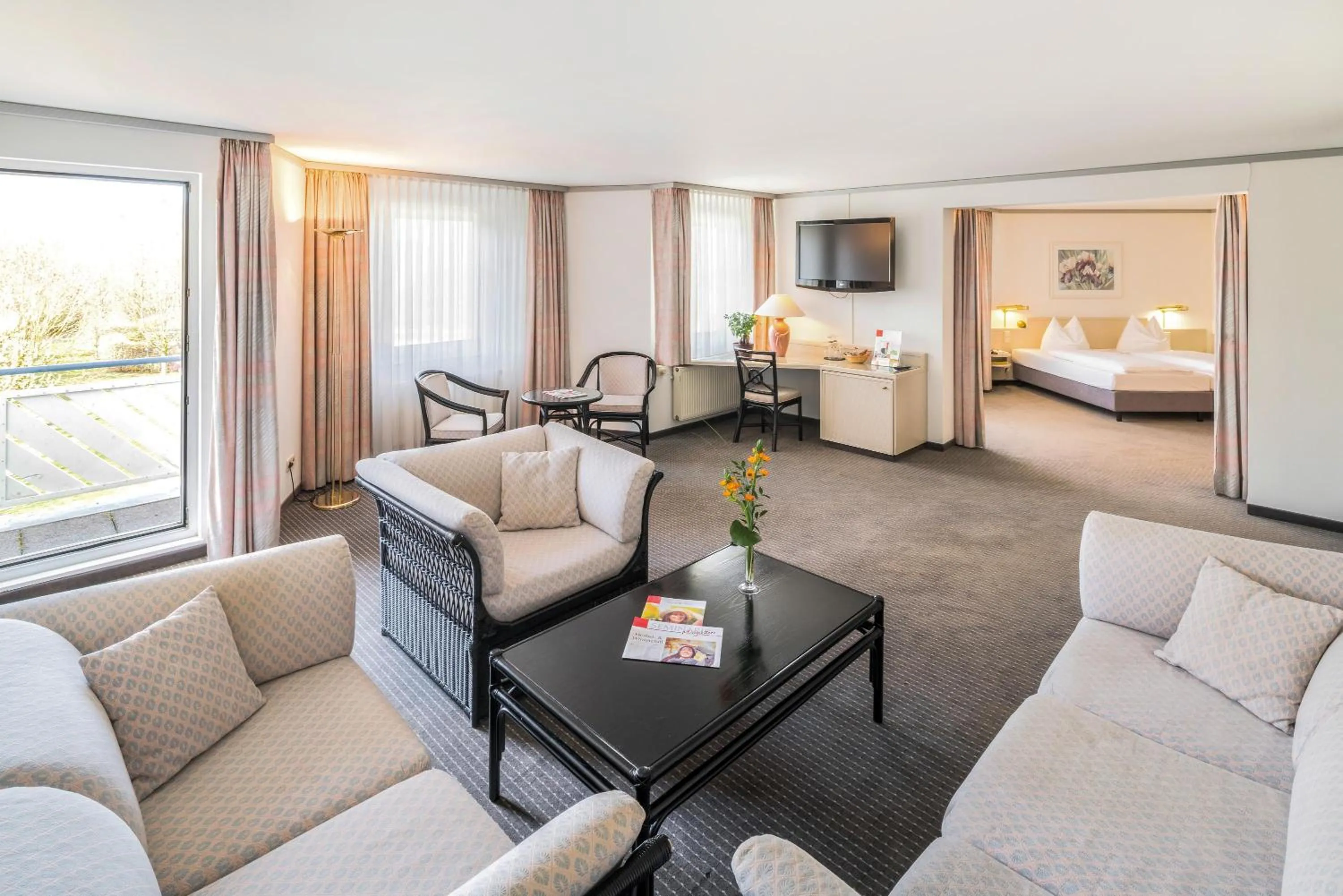 Balcony/Terrace, Bed in Seminaris Hotel Bad Boll