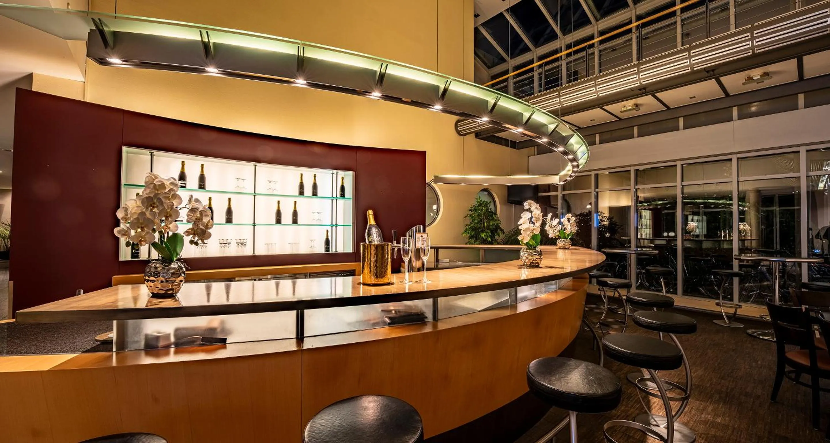 Lounge or bar in PLAZA INN Heidehof