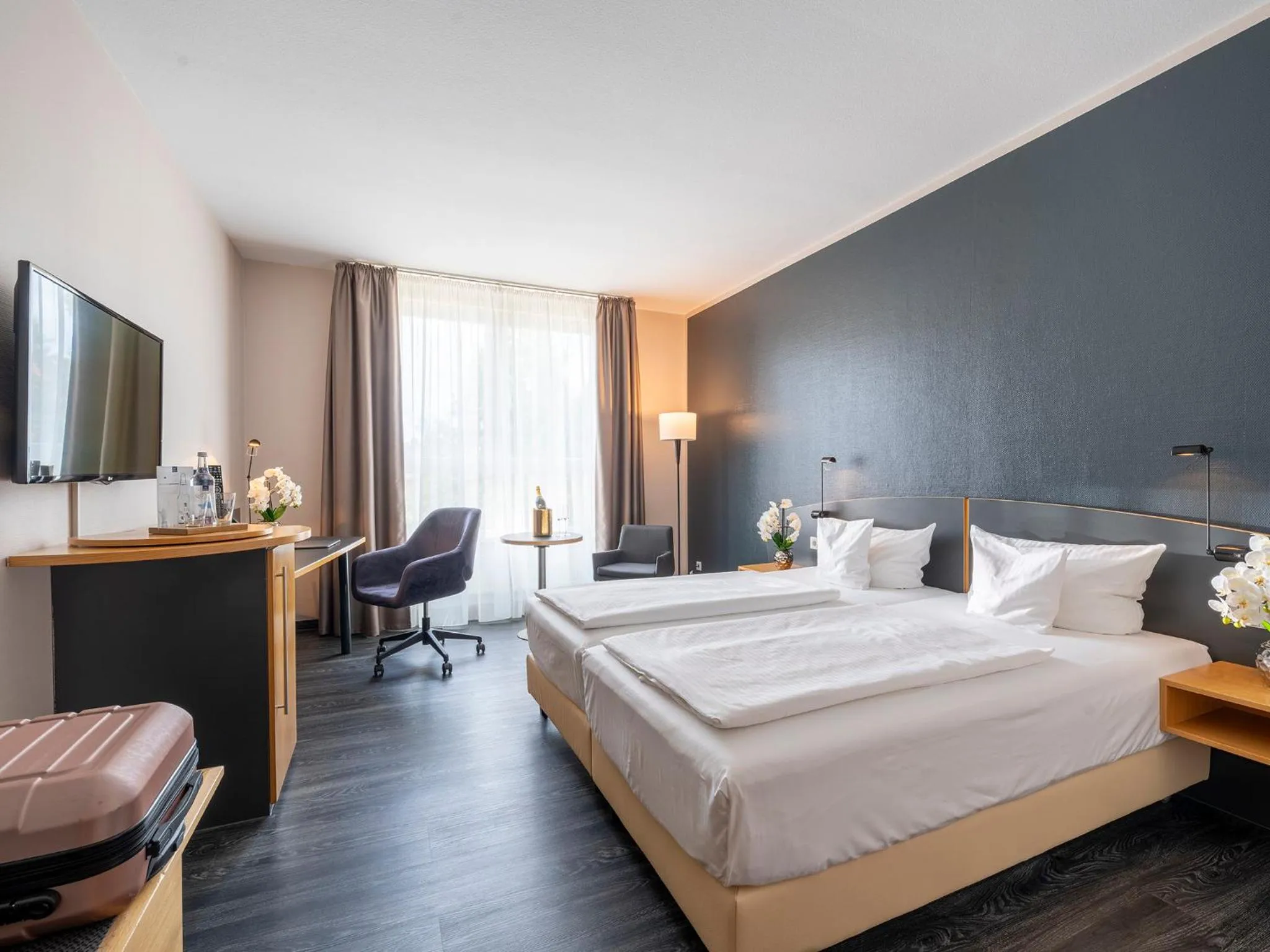 Photo of the whole room, Bed in Best Western Hotel Heidehof