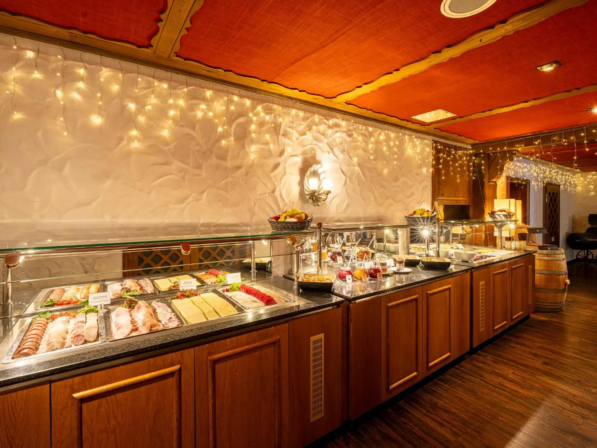 Buffet breakfast in Best Western Hotel Heidehof