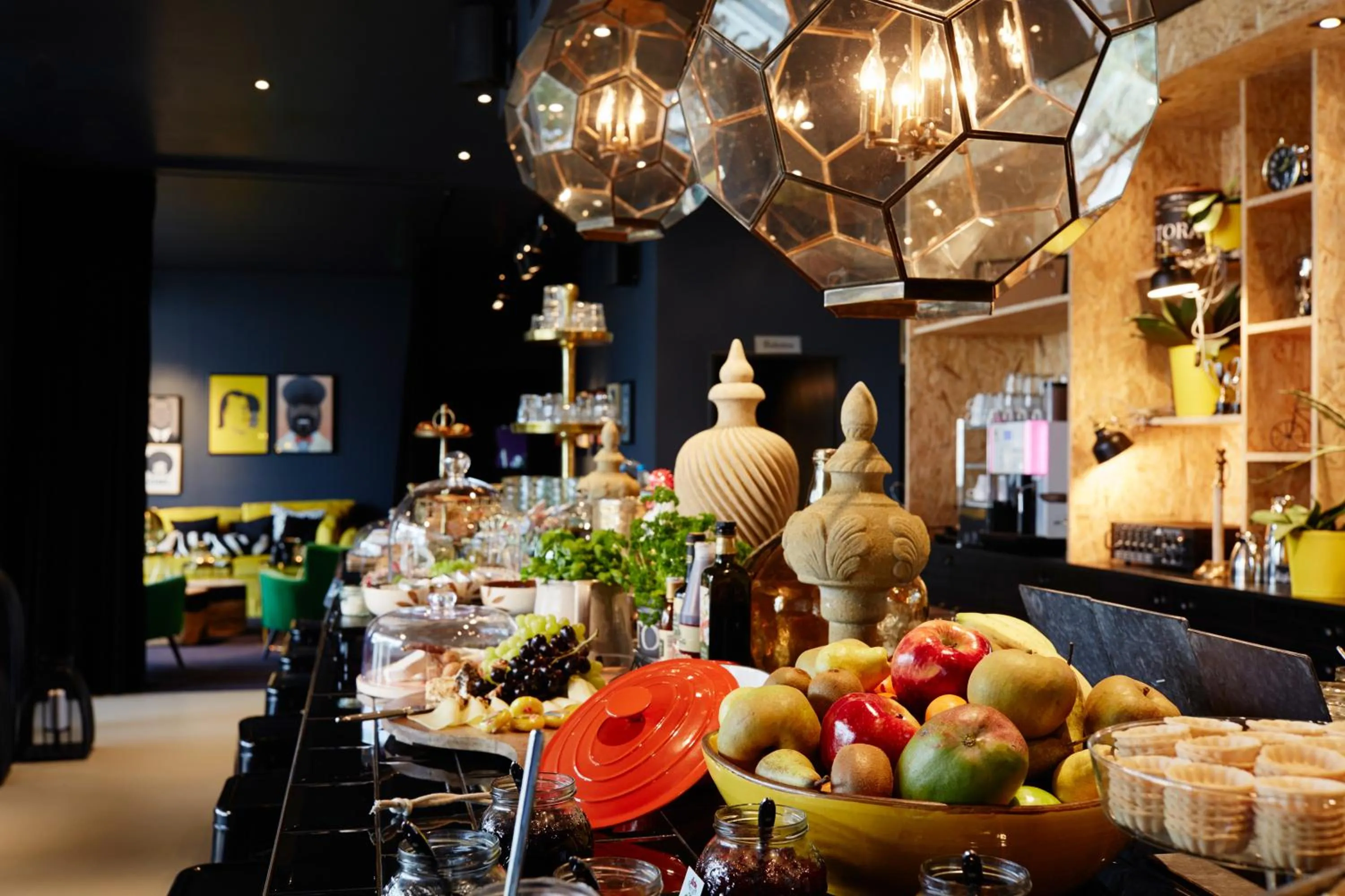 Buffet breakfast in Hotel Friends