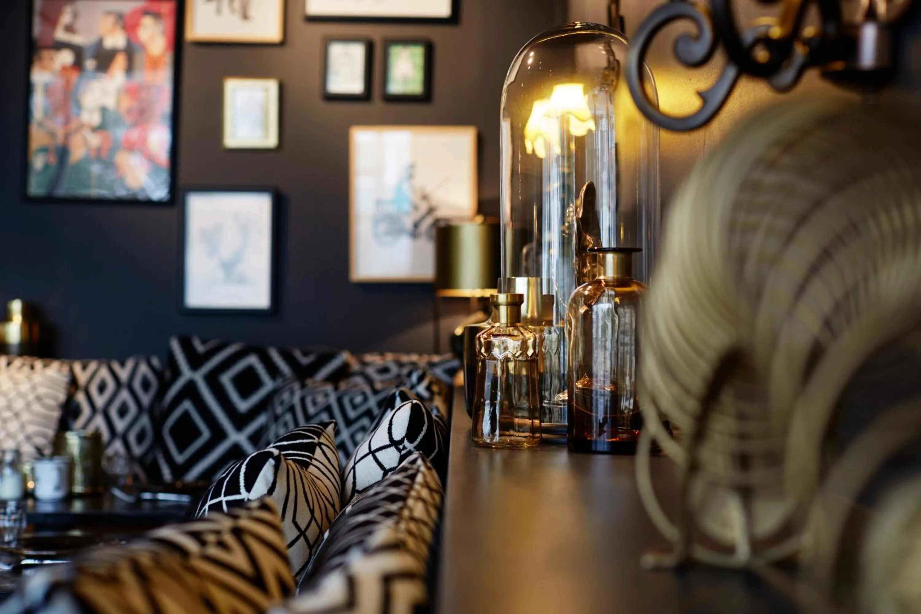 Restaurant/places to eat in Hotel Friends