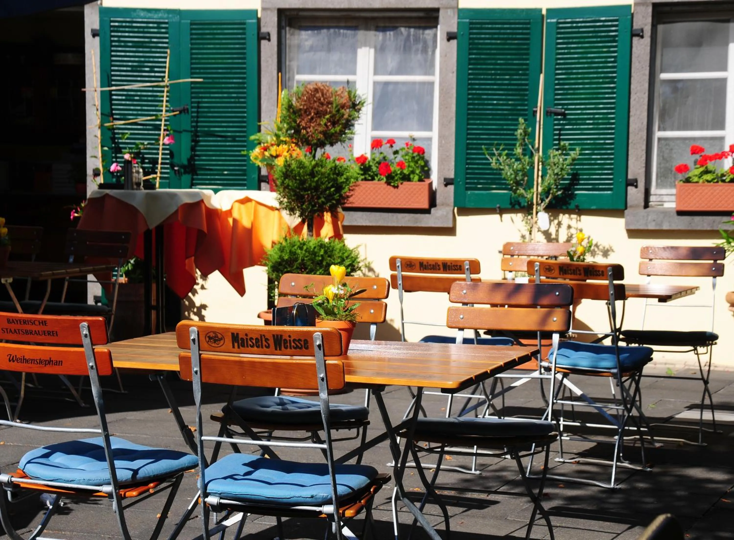 Patio in Hotel Pontivy