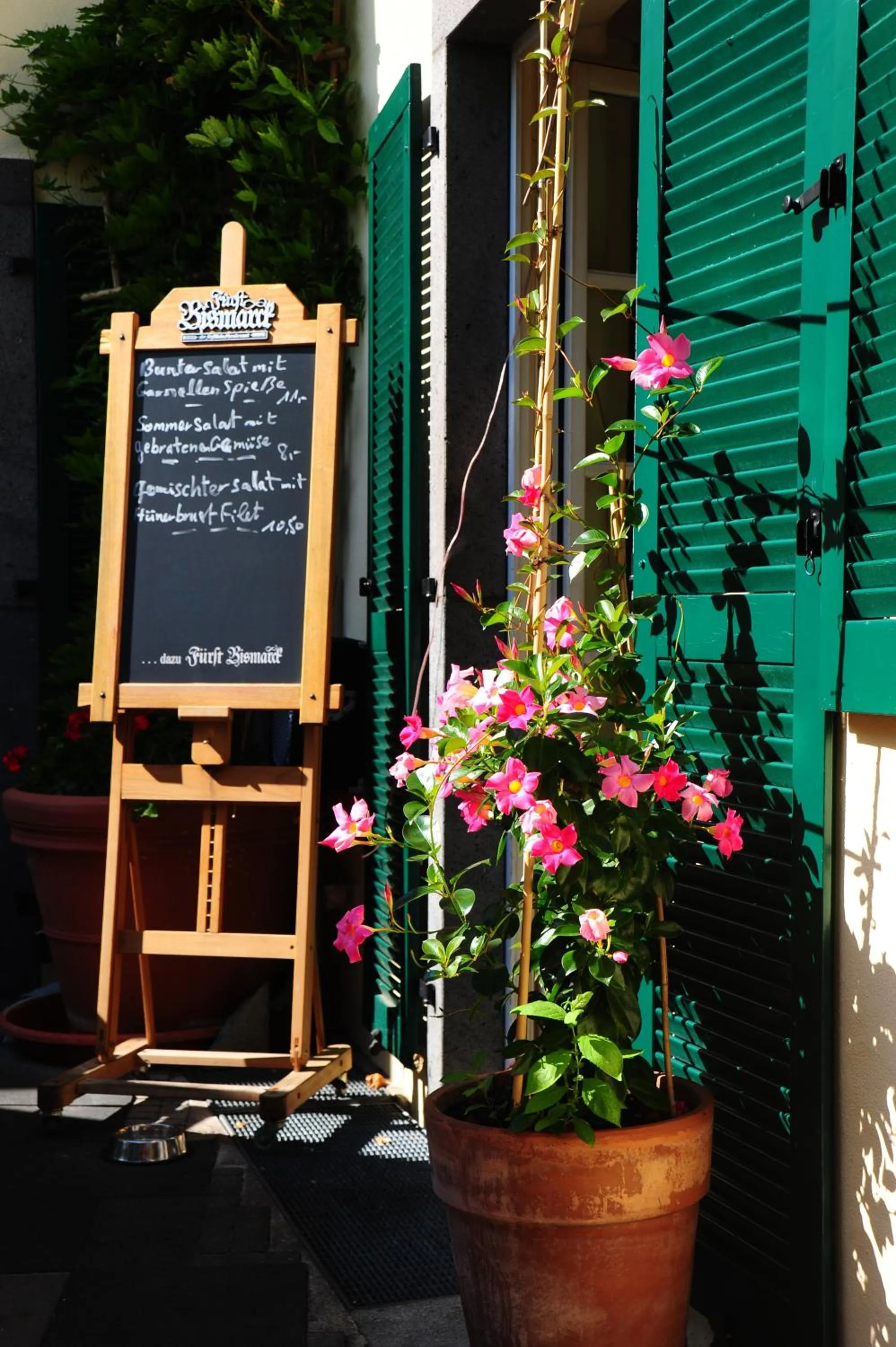 Decorative detail in Hotel Pontivy