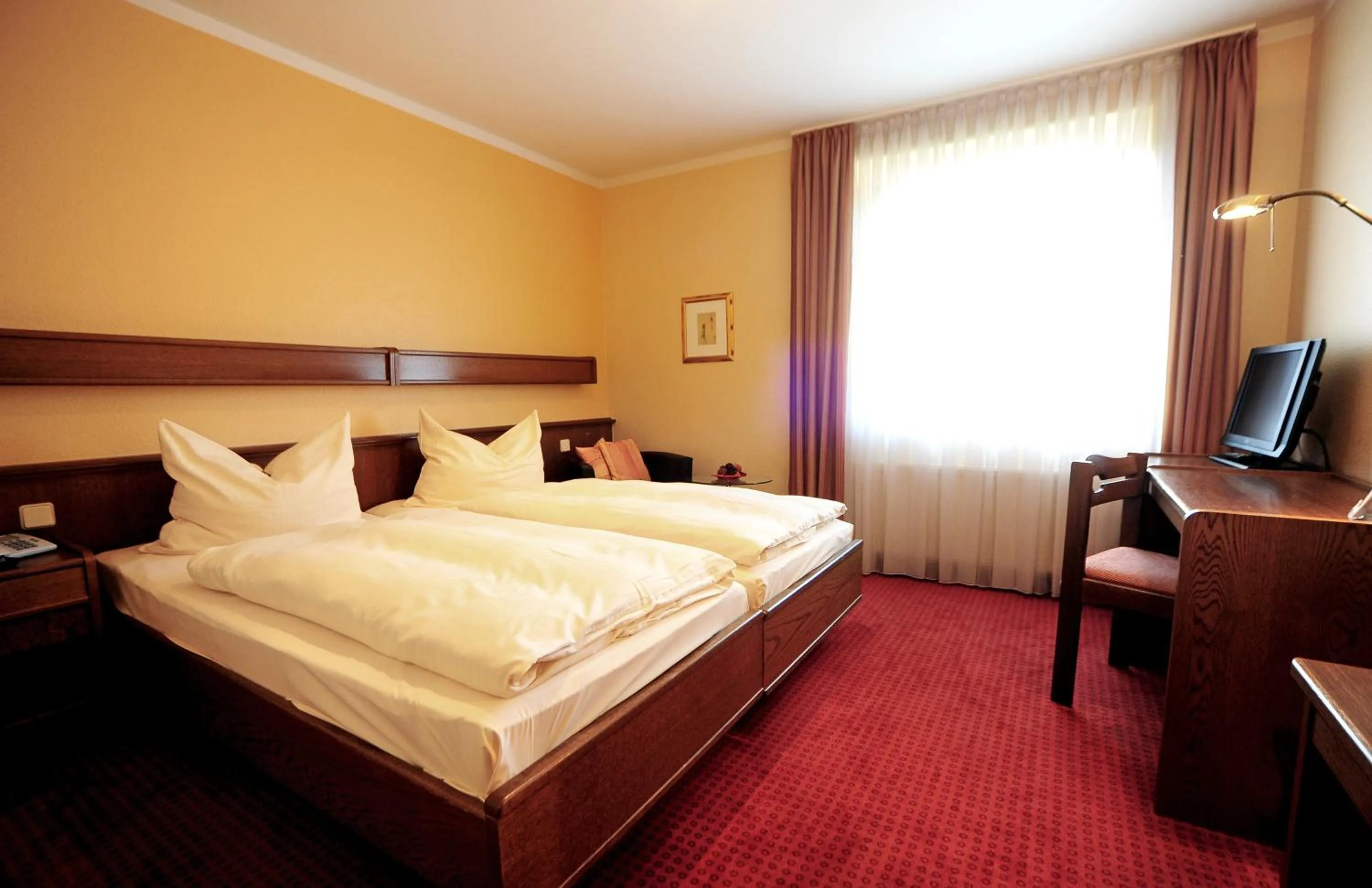 Photo of the whole room, Bed in Hotel Pontivy