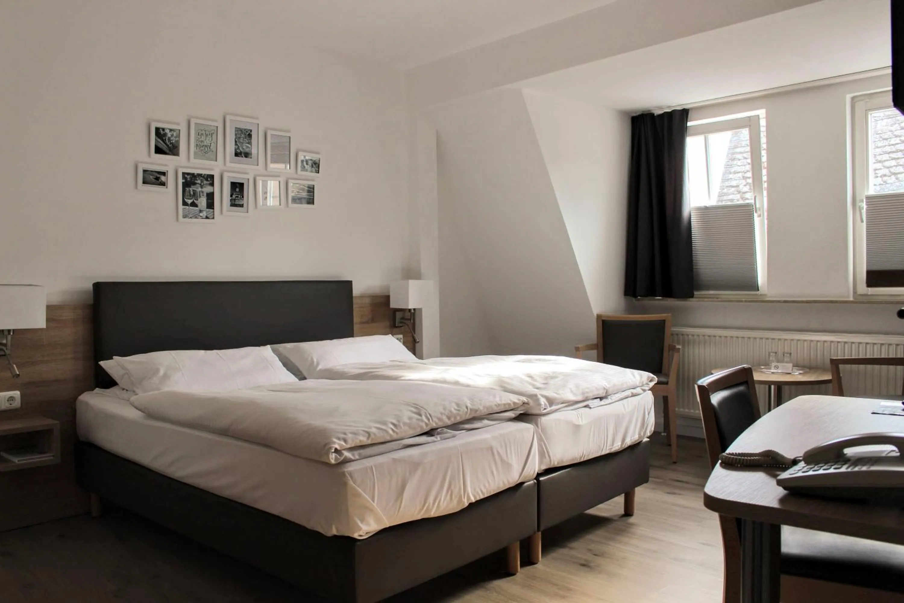 Bed in Hotel Zum Bären