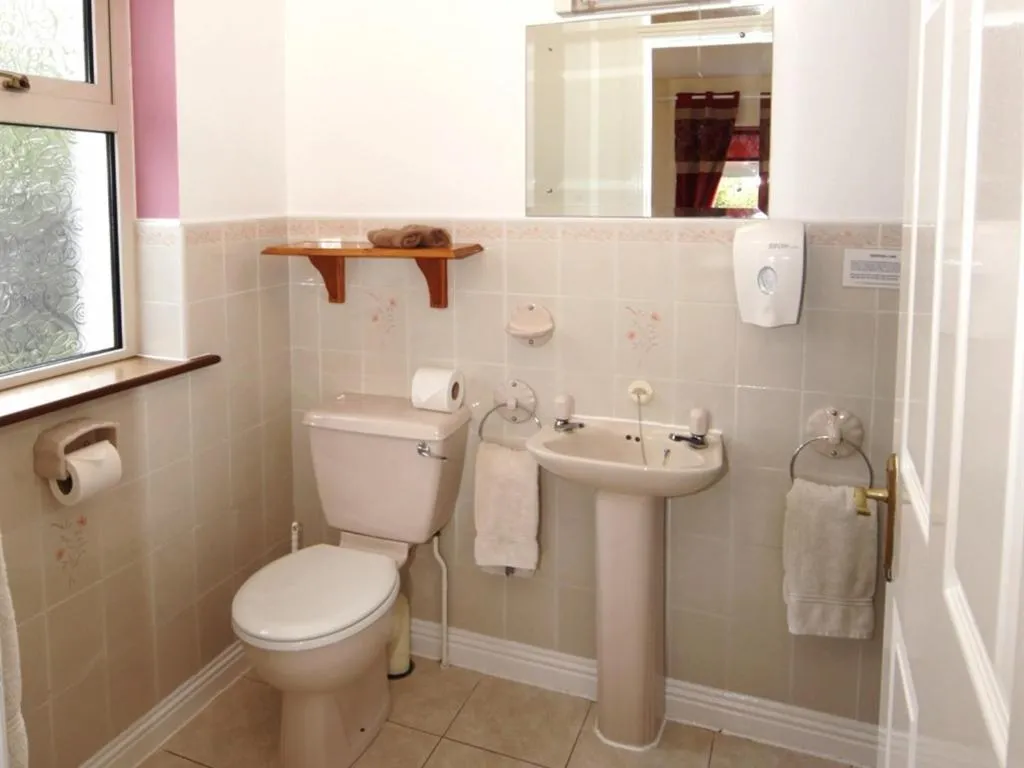 Bedroom in Launard House