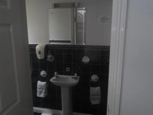 Bathroom in Launard House