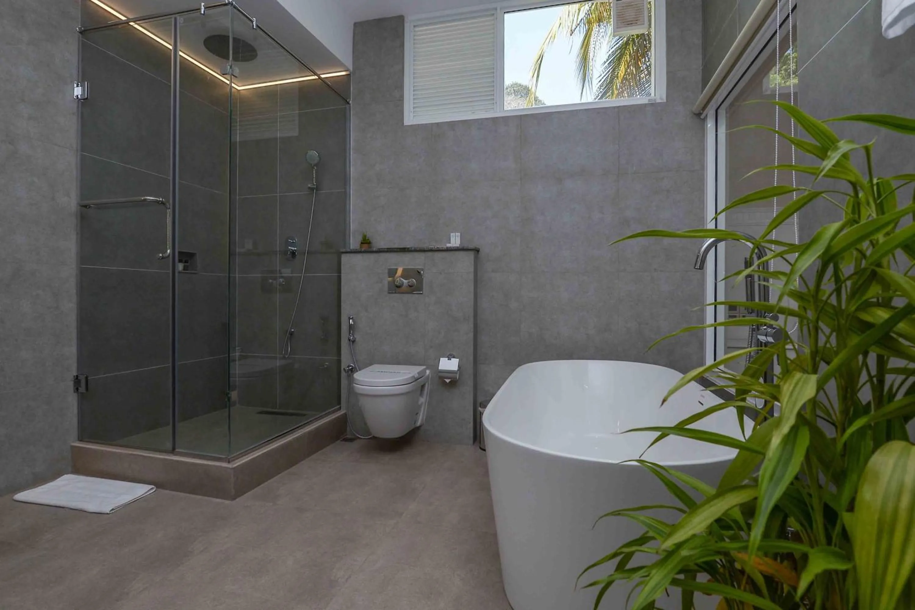 Bathroom in Kandy Hills