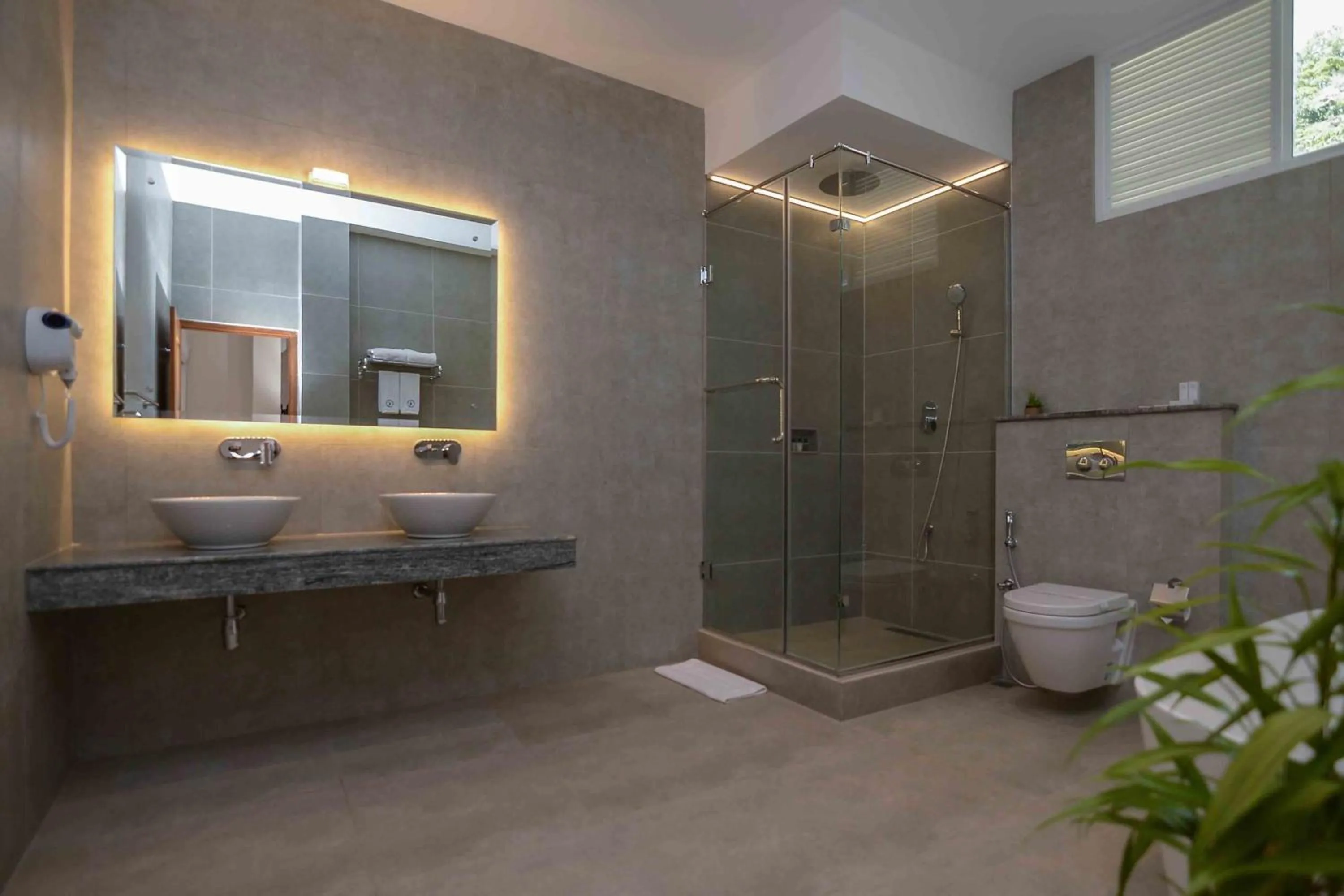 Bathroom in Kandy Hills