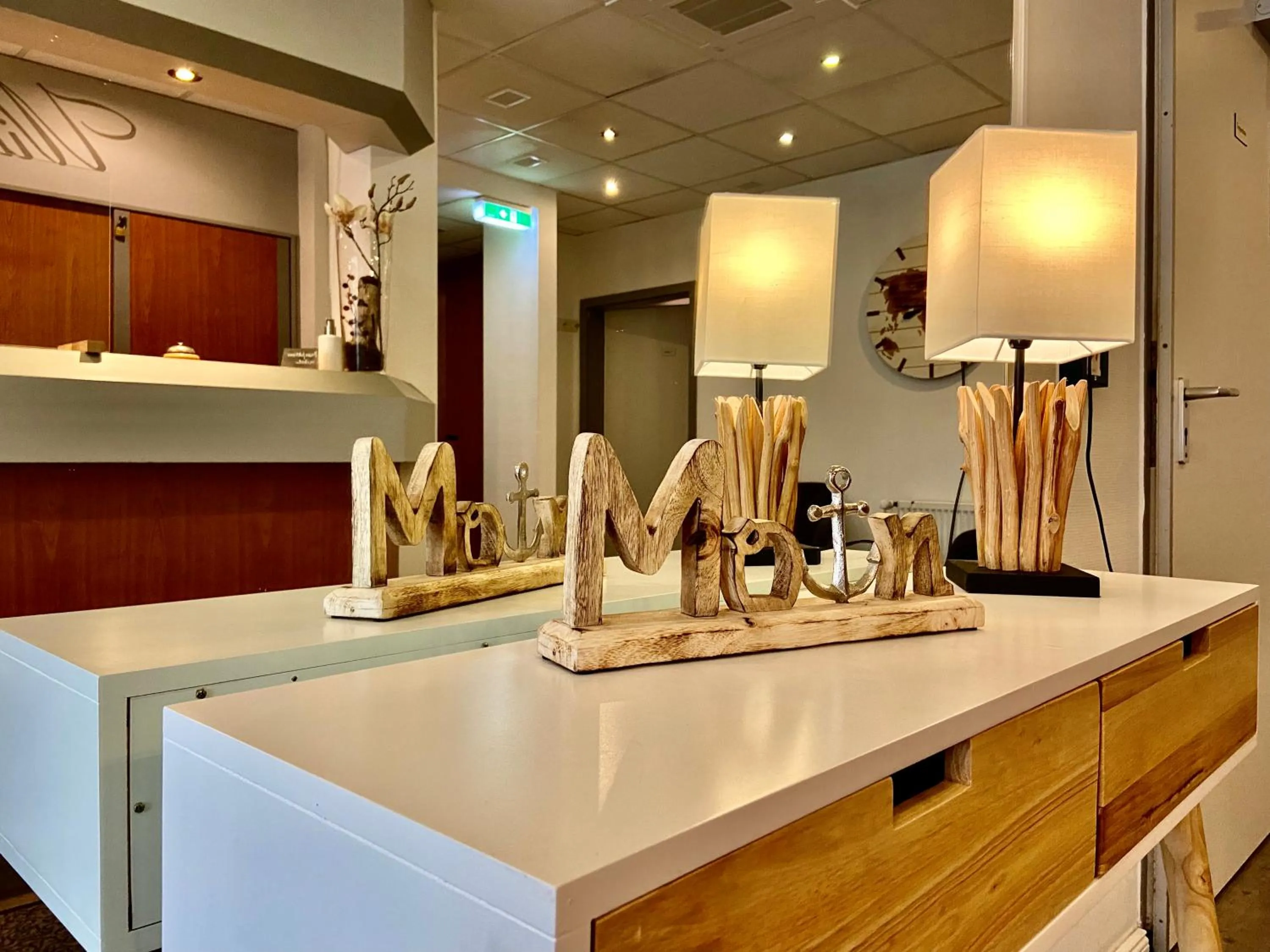 Lobby or reception in Residenz Hotel Neu Wulmstorf