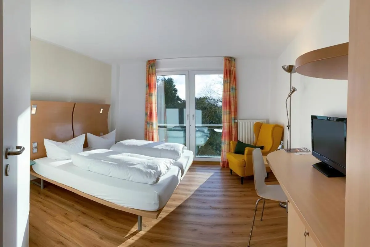 Photo of the whole room, Bed in Gut Gremmelin