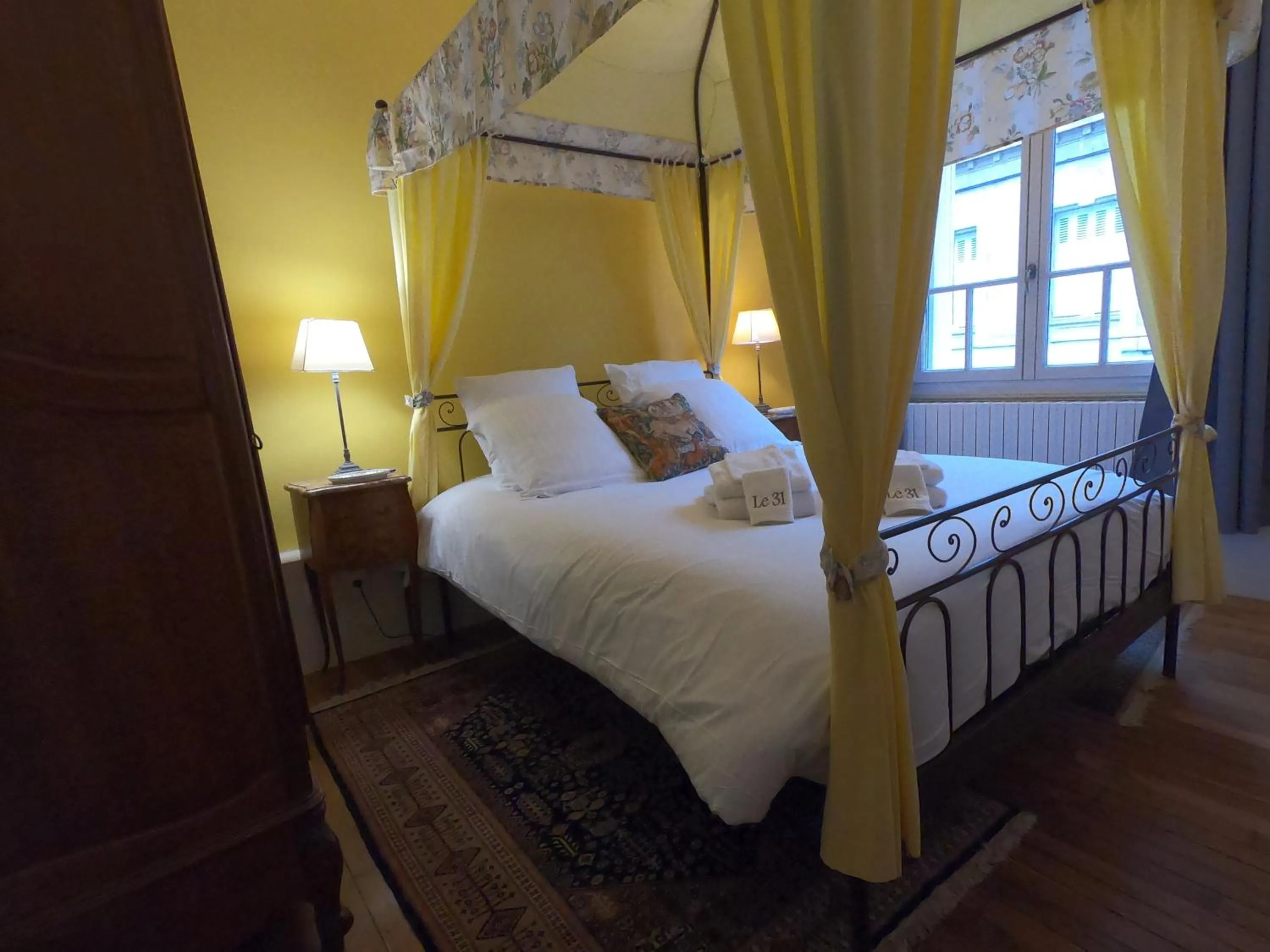 Photo of the whole room in Le 31 B&B Amboise Centre