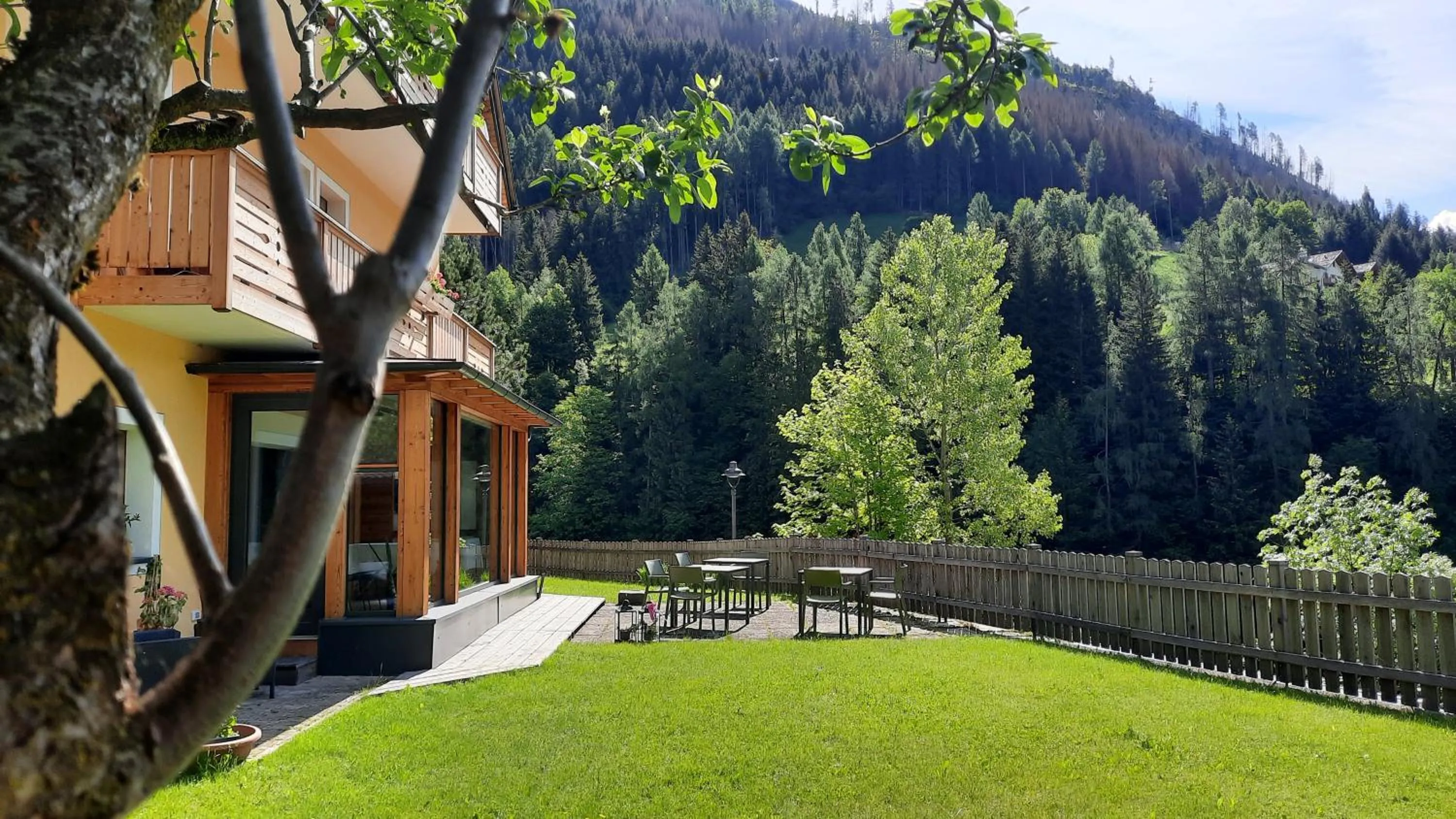 Patio in B&BeautyFol Dolomites B&B adults only