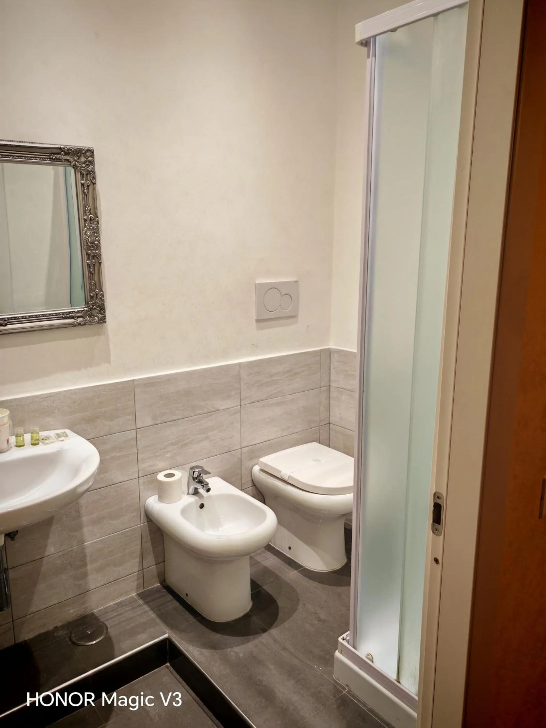 Bathroom in La Breccia A Porta Pia