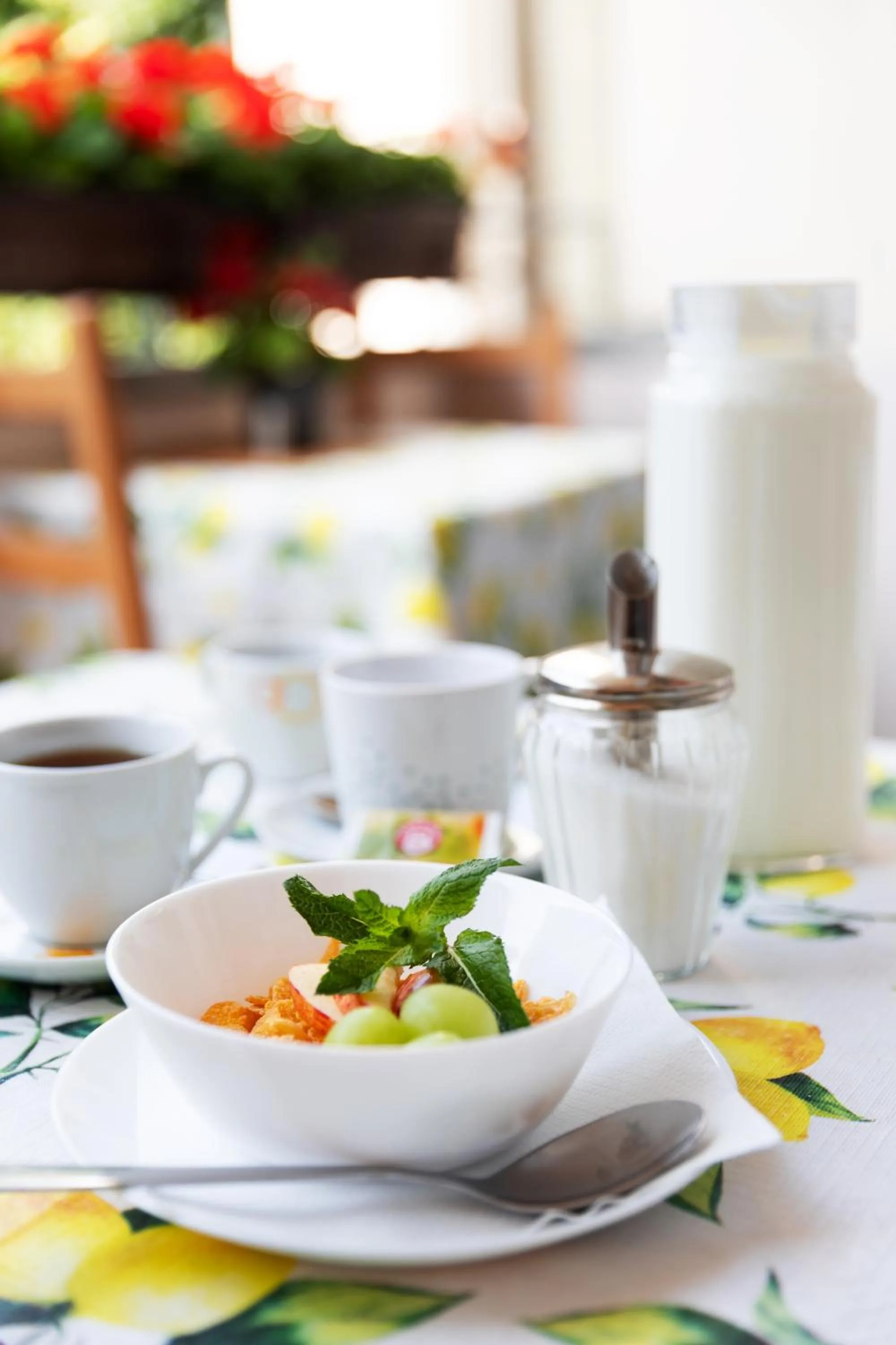 Restaurant/places to eat in Hotel Eden am Zoo