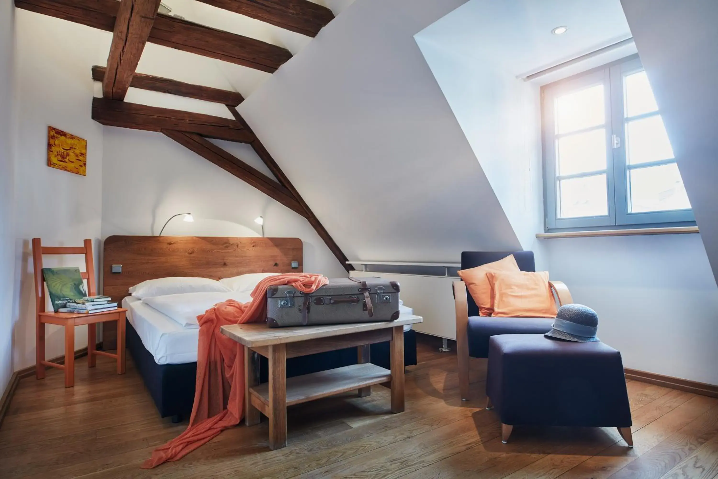 Single Room in Breuer's Rüdesheimer Schloss Single Room in Breuer's Rüdesheimer Schloss