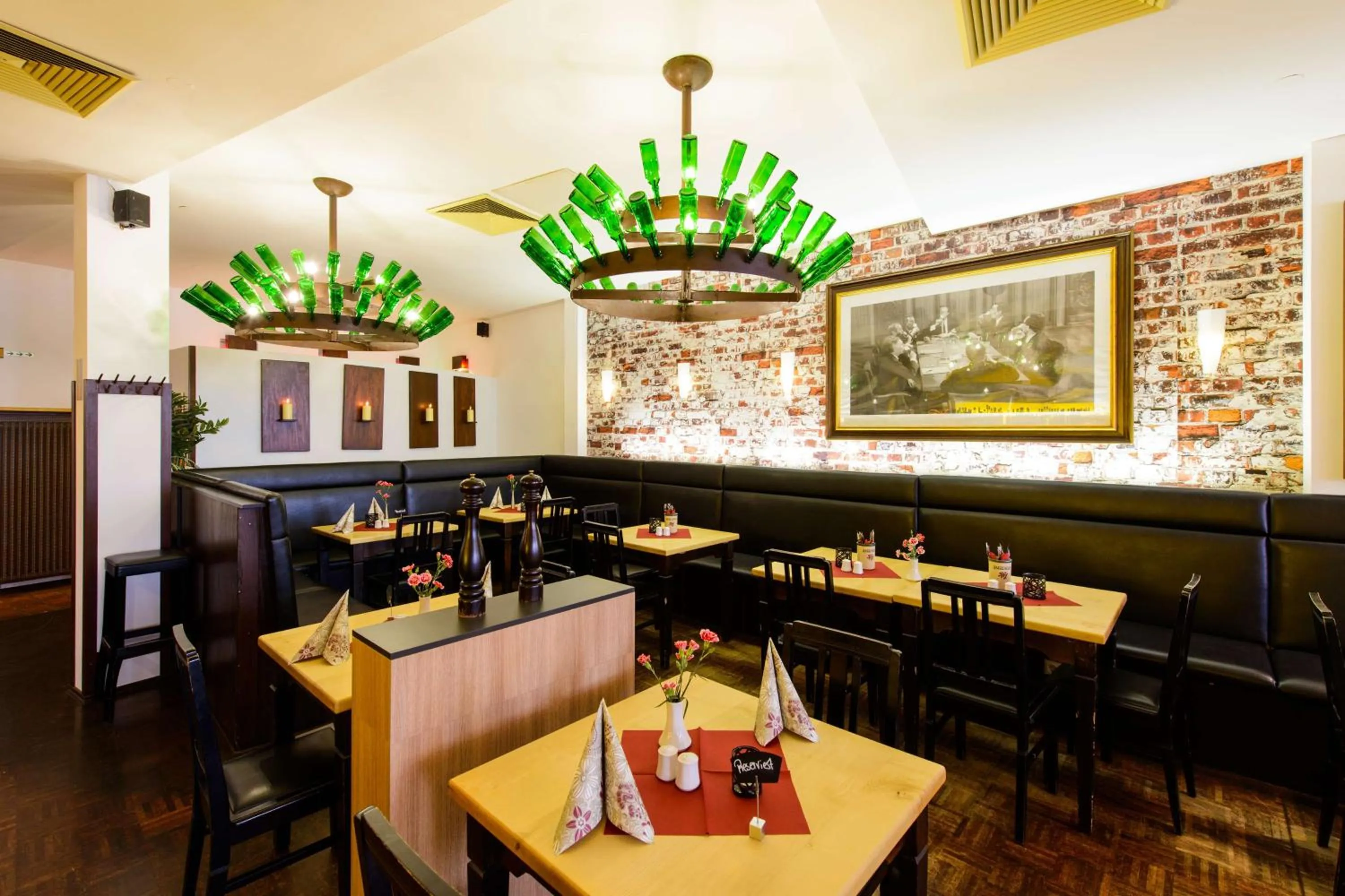 Restaurant/places to eat in Askania Hotel & Brauhaus