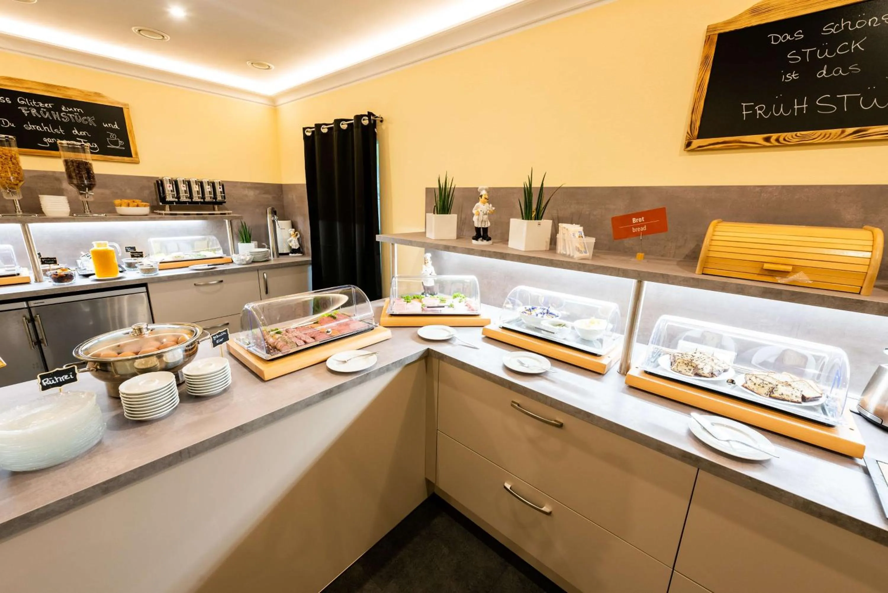 Restaurant/places to eat in Askania Hotel & Brauhaus