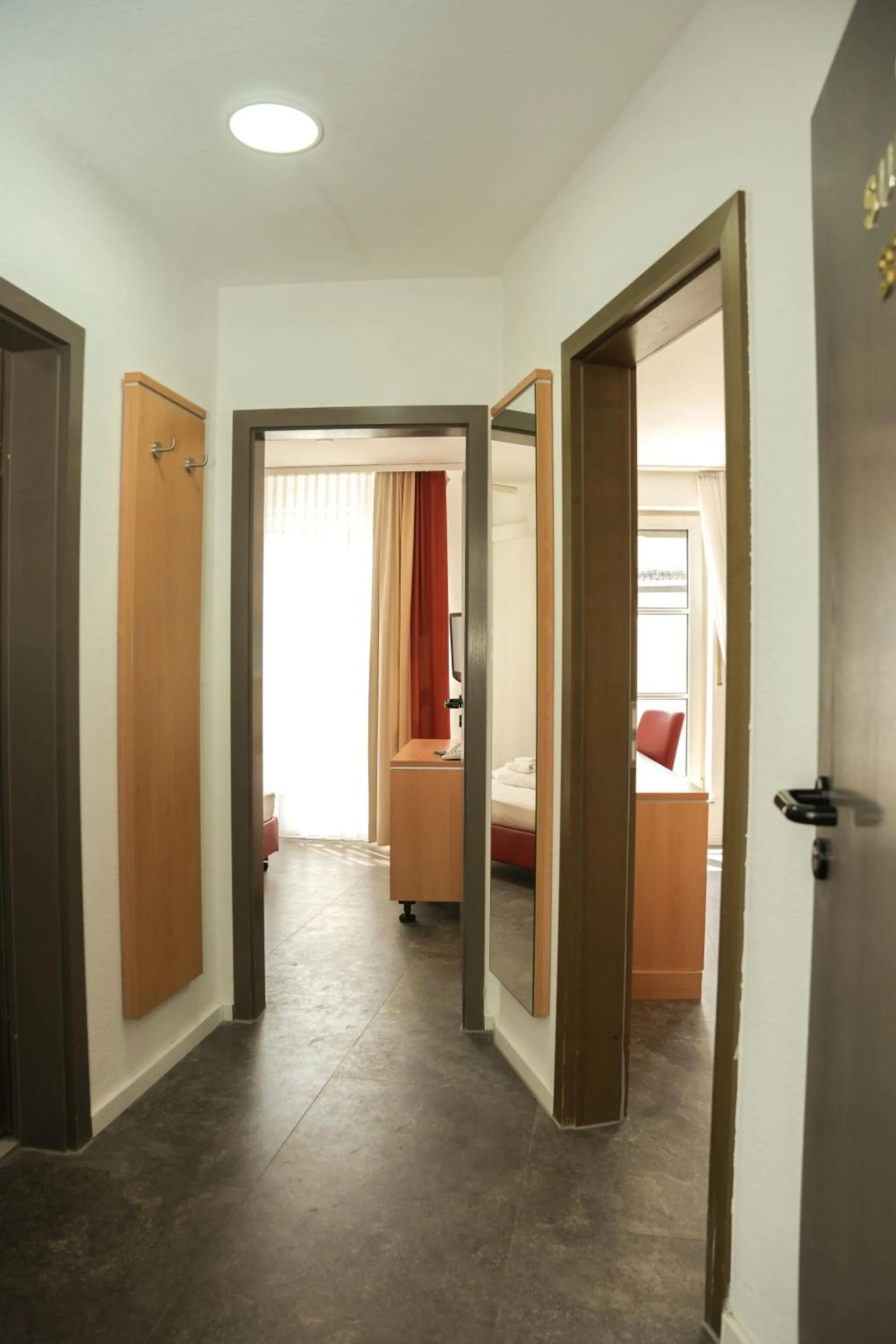 wardrobe in Hotel Offenbacher Hof