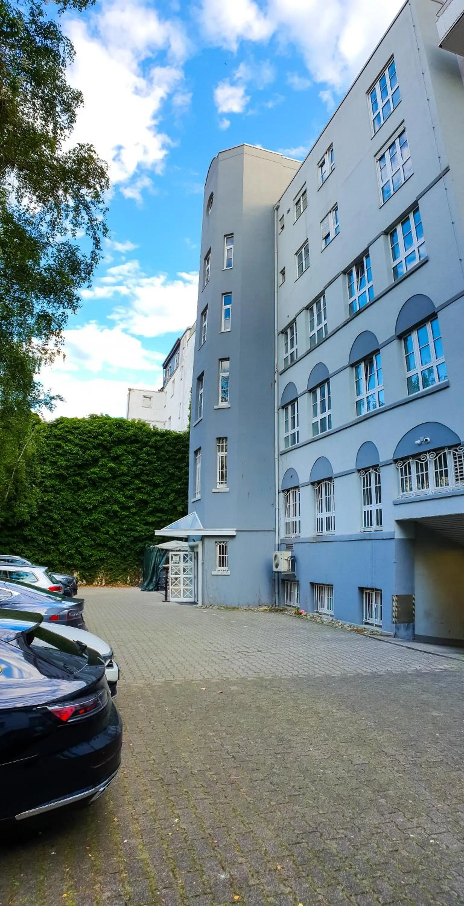 Property building in Hotel Offenbacher Hof