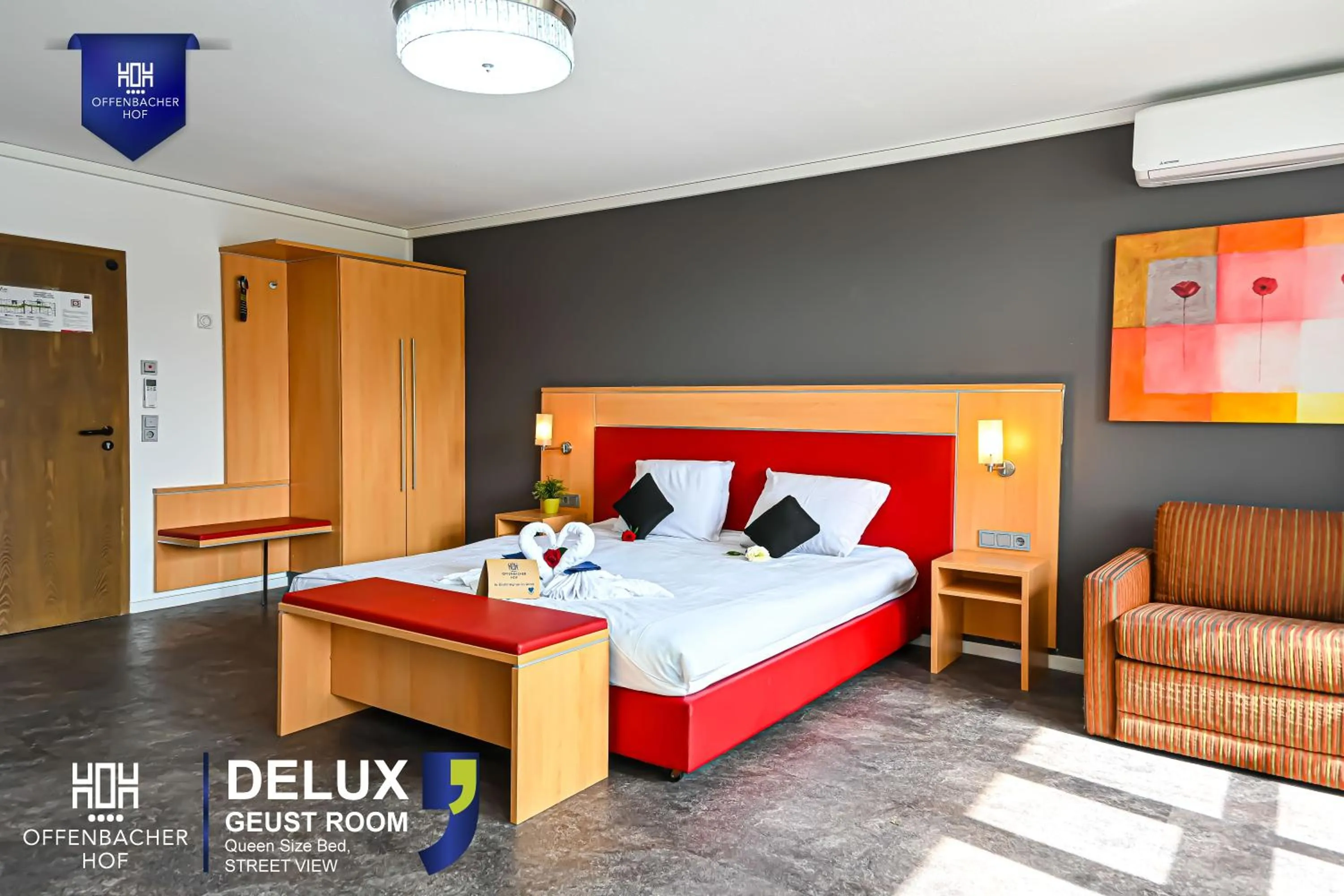 View (from property/room), Bed in Hotel Offenbacher Hof