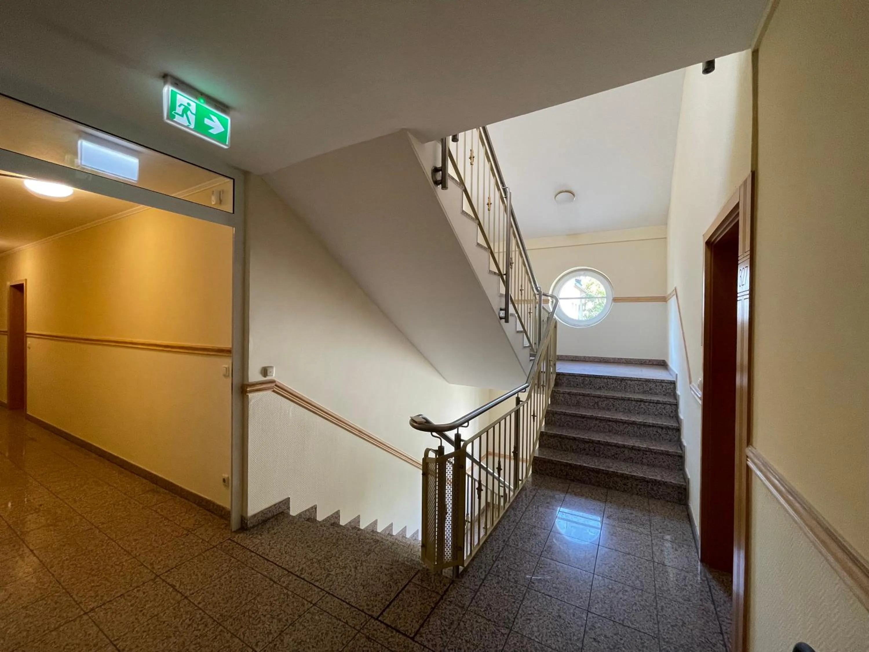 Property building in Eurotel am Main