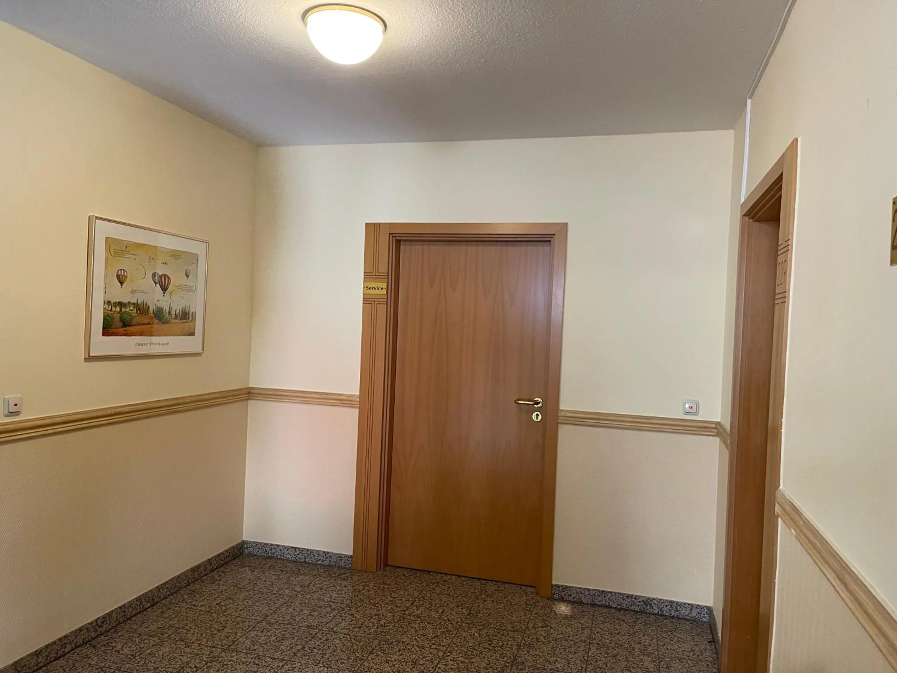 Property building in Eurotel am Main