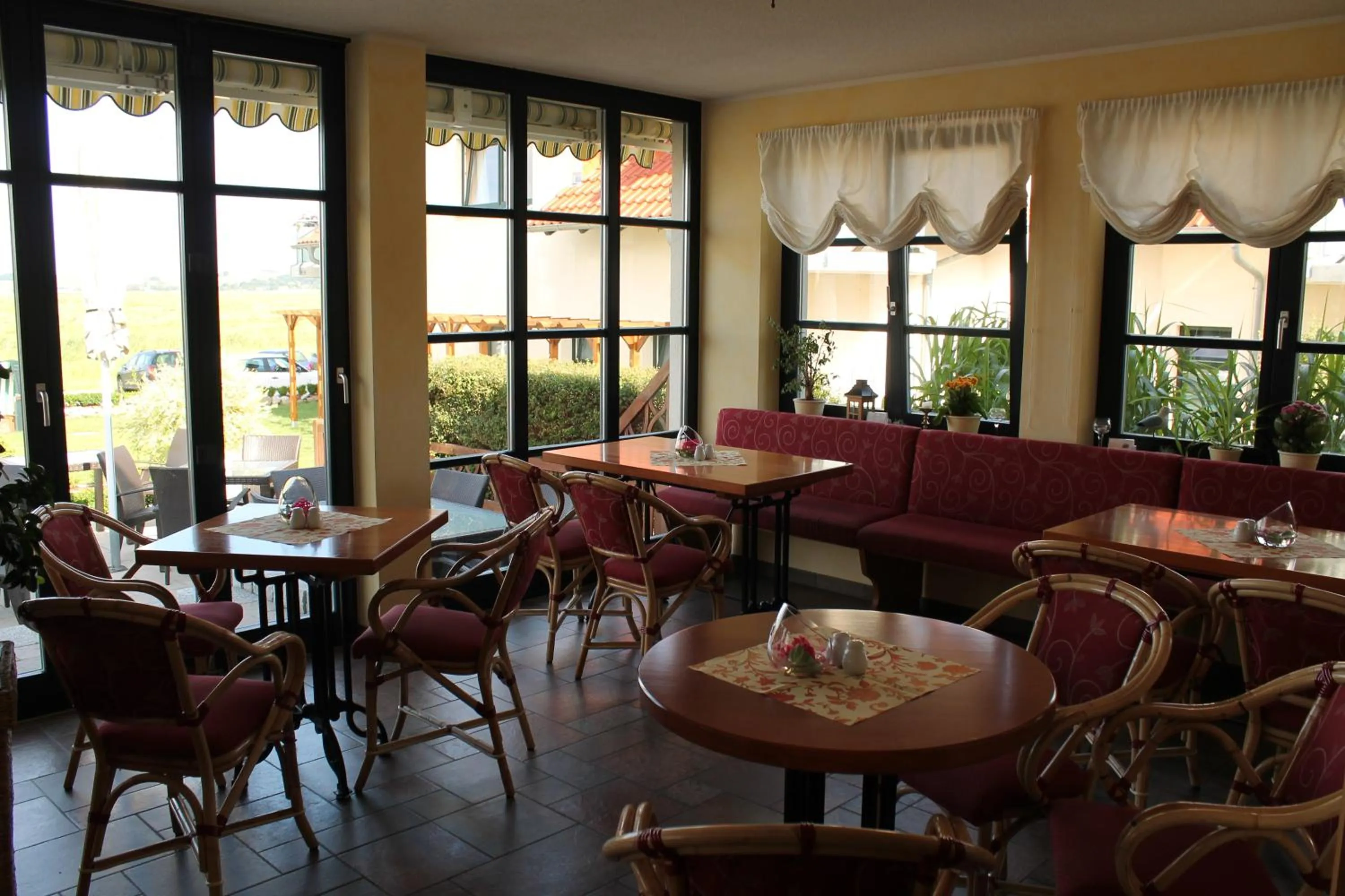 Restaurant/places to eat in Hotel Godewind