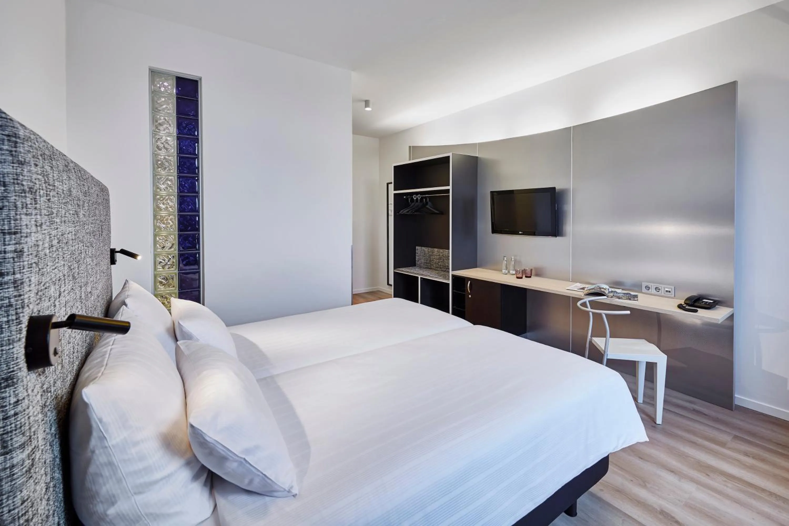 Bed in INNSiDE by Meliá Bremen