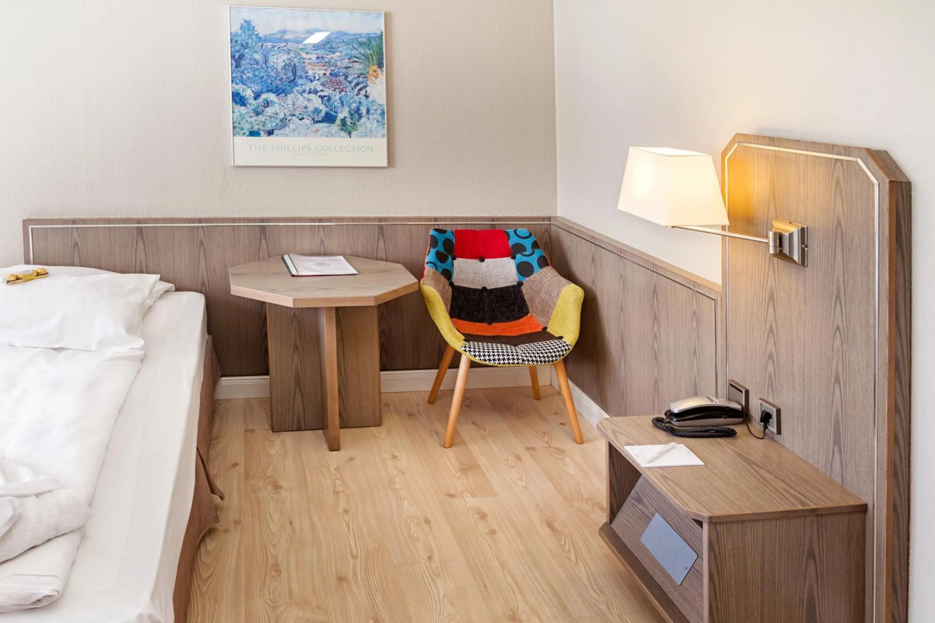 Photo of the whole room in Hotel Düsseldorf City by Tulip Inn