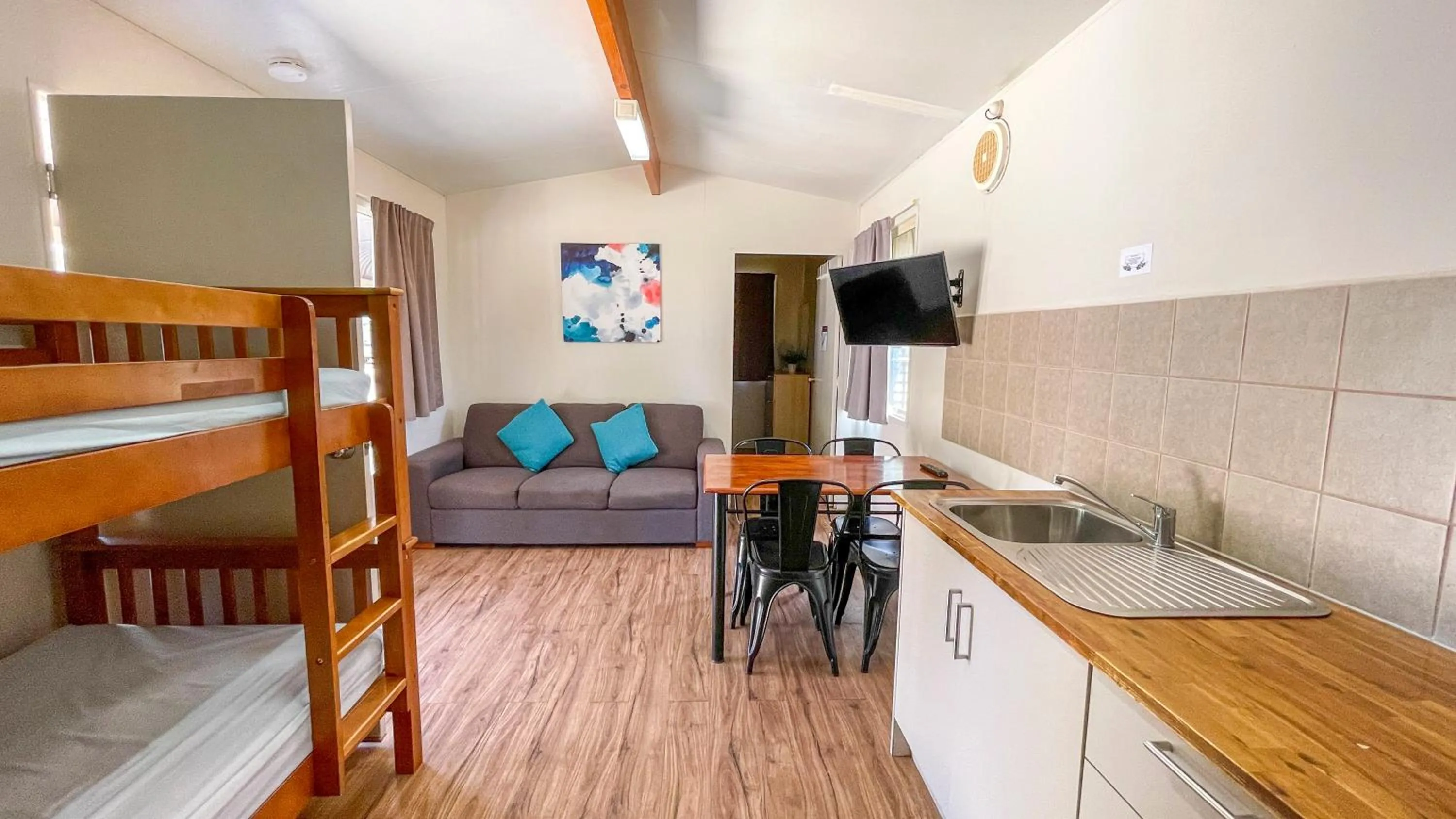 TV and multimedia, Bed in Capricorn Holiday Park