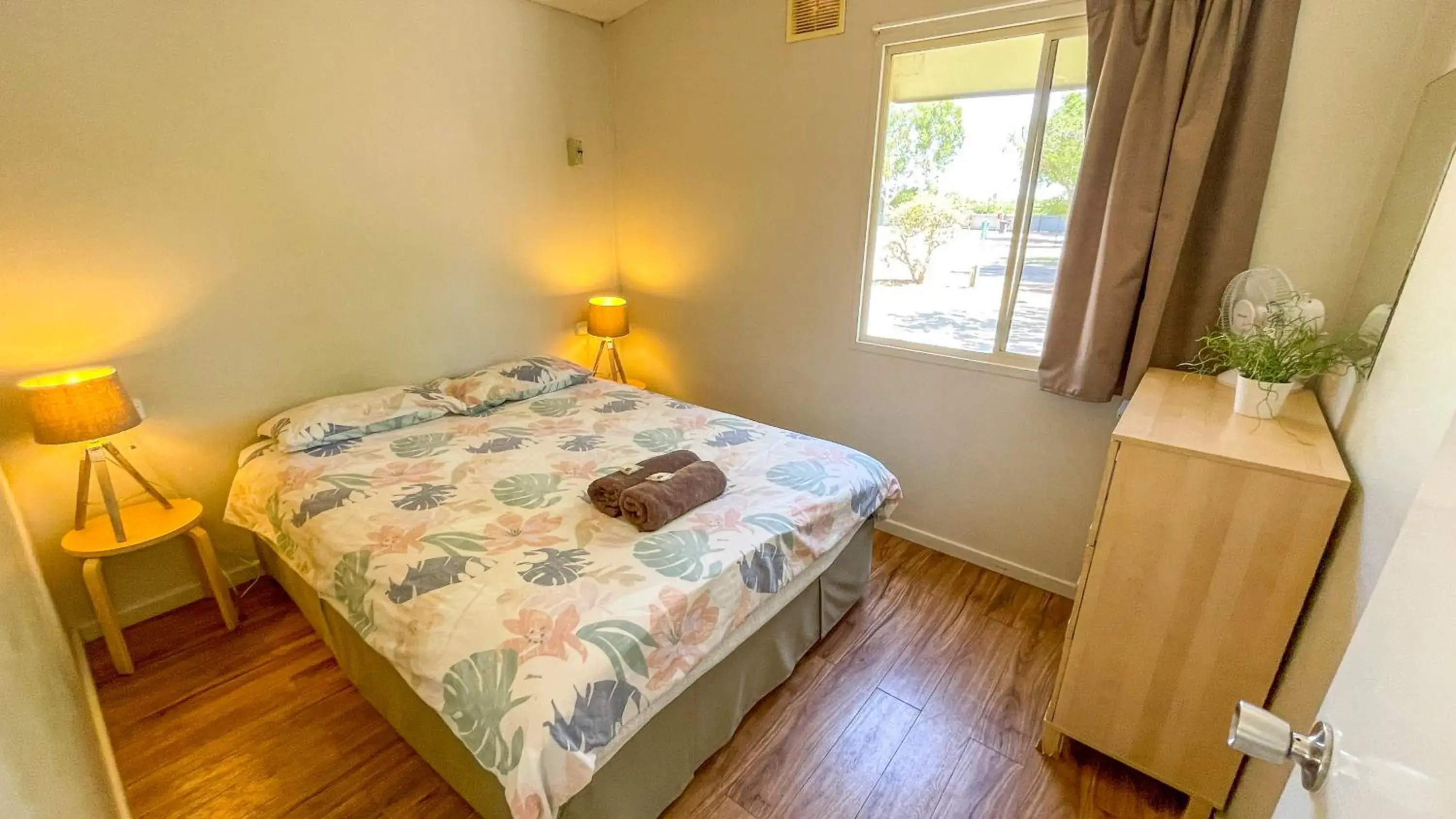 Standard Family Cabin 4 Berth (Non Ensuite) in Capricorn Holiday Park Standard Family Cabin 4 Berth (Non Ensuite) in Capricorn Holiday Park