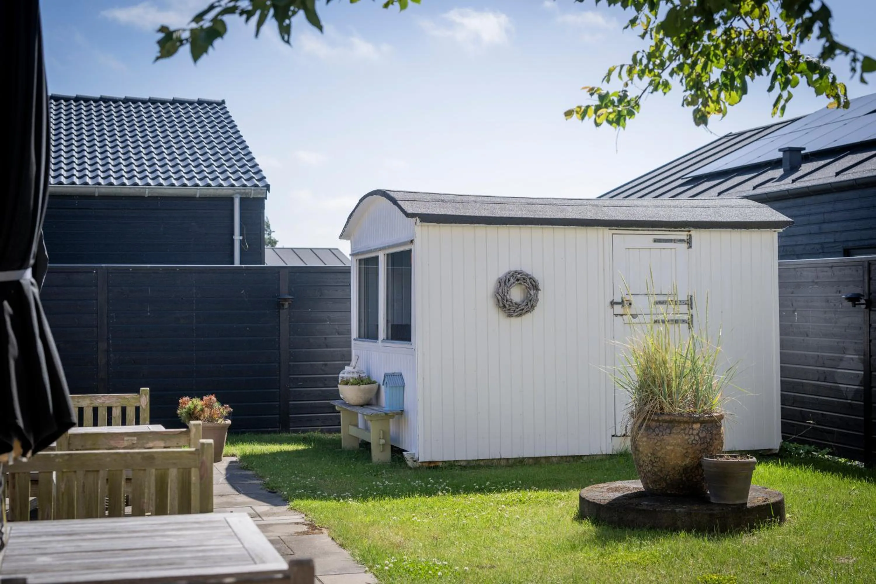 Inner courtyard view in Kallehavegaard Badehotel