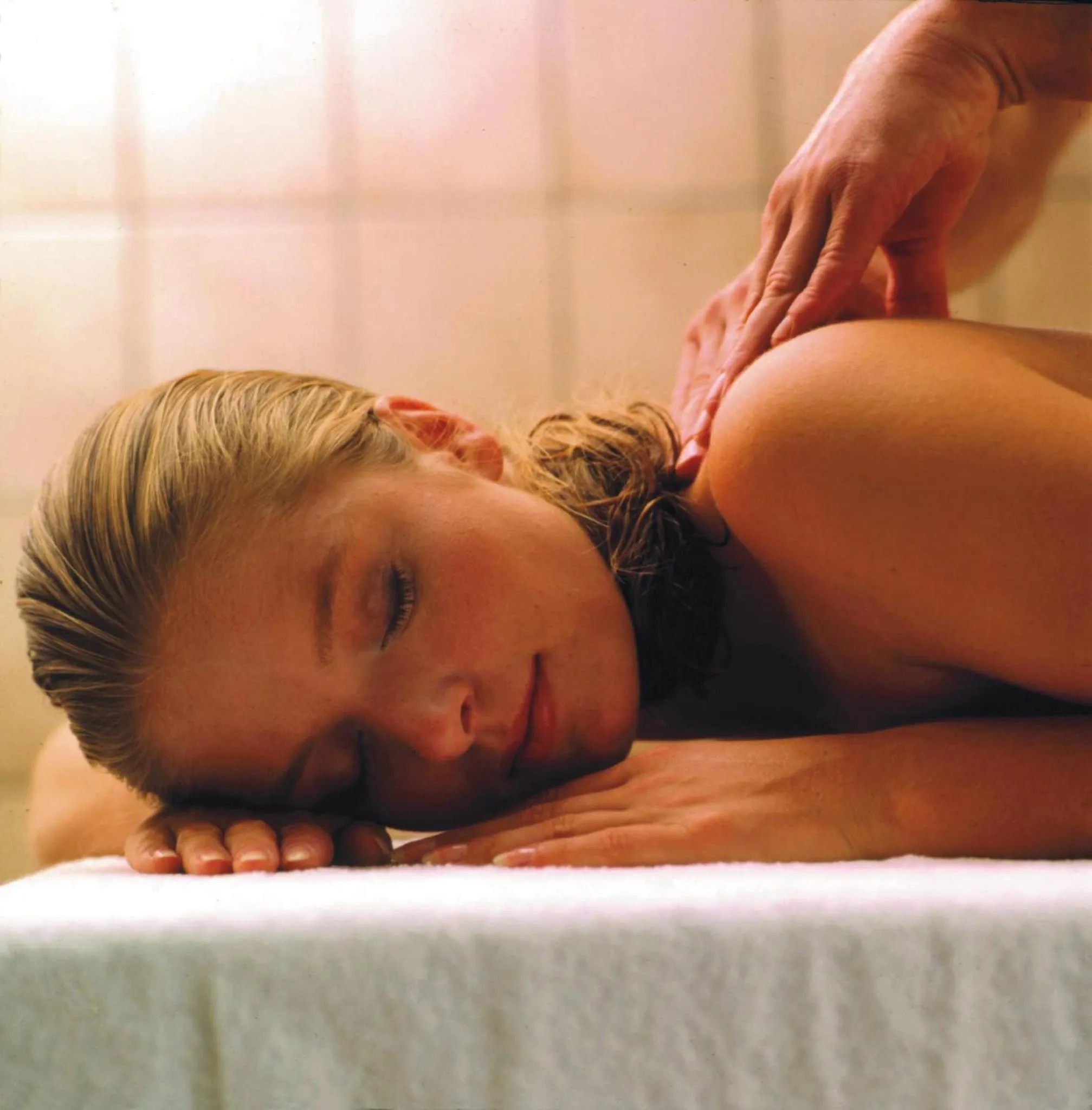 Hot Spring Bath in Steigenberger Hotel Bad Neuenahr