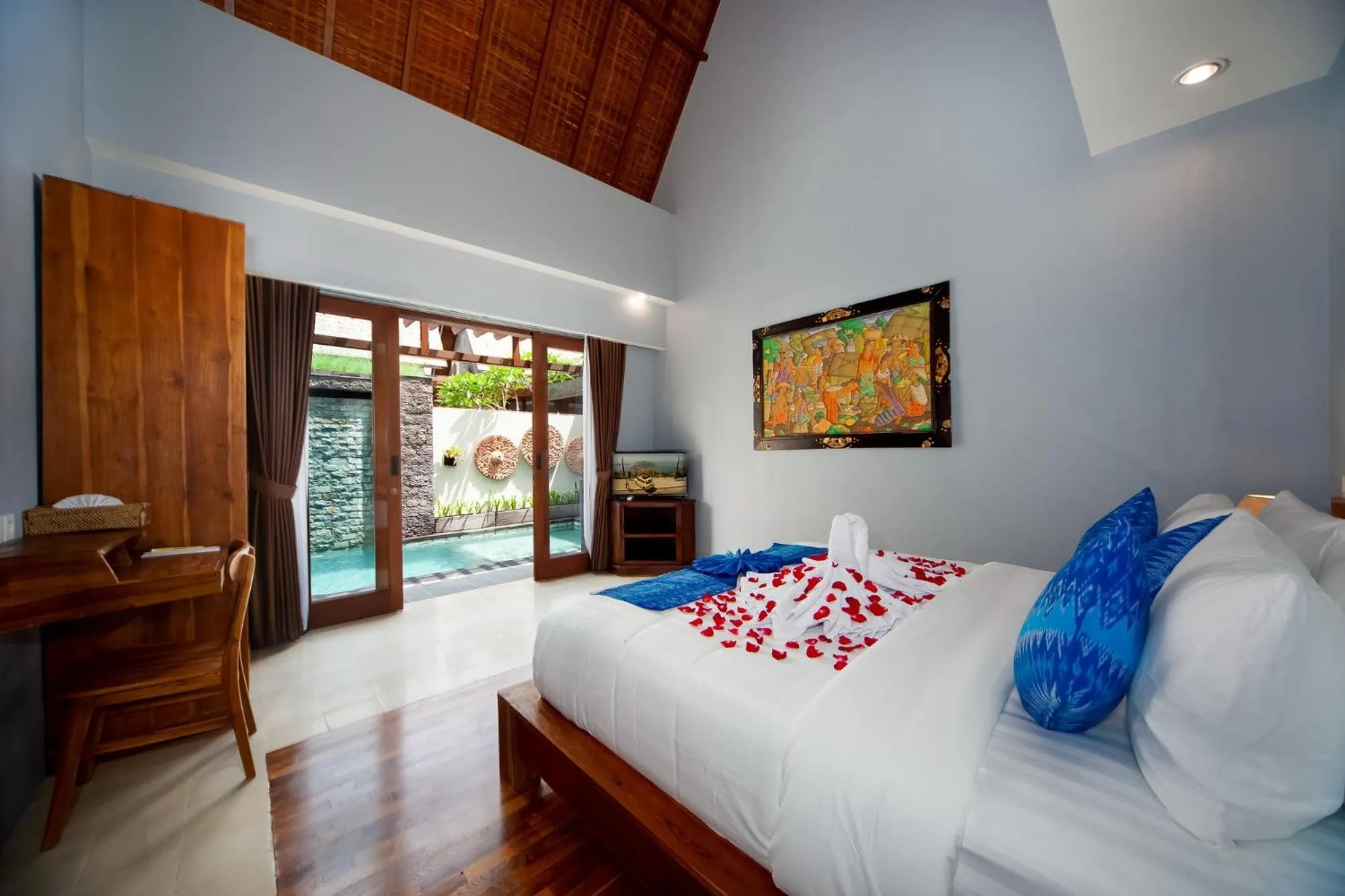 Bed in Kusuma Living and Villa Seminyak