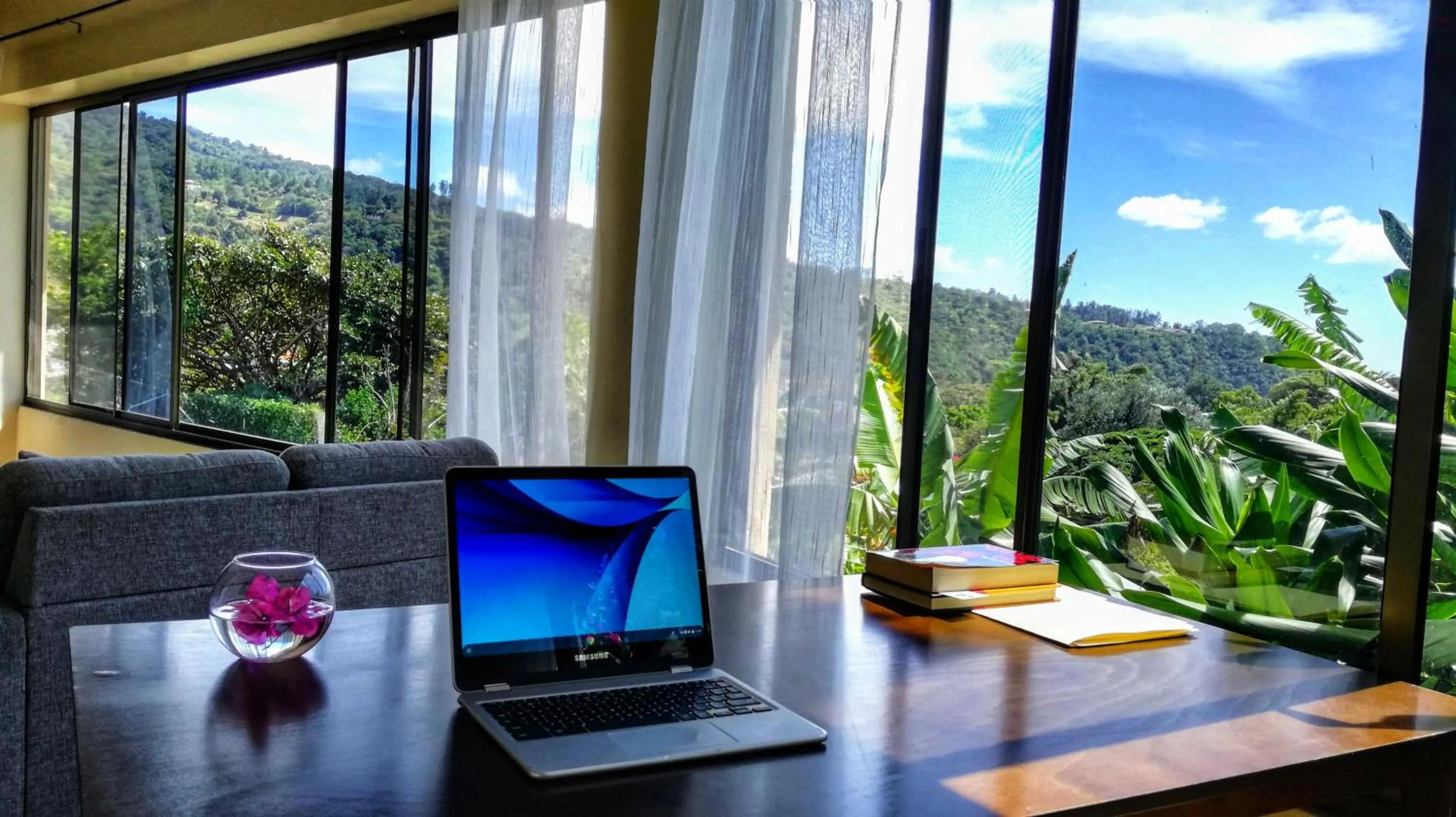 Communal lounge/ TV room in Villa Alejandro