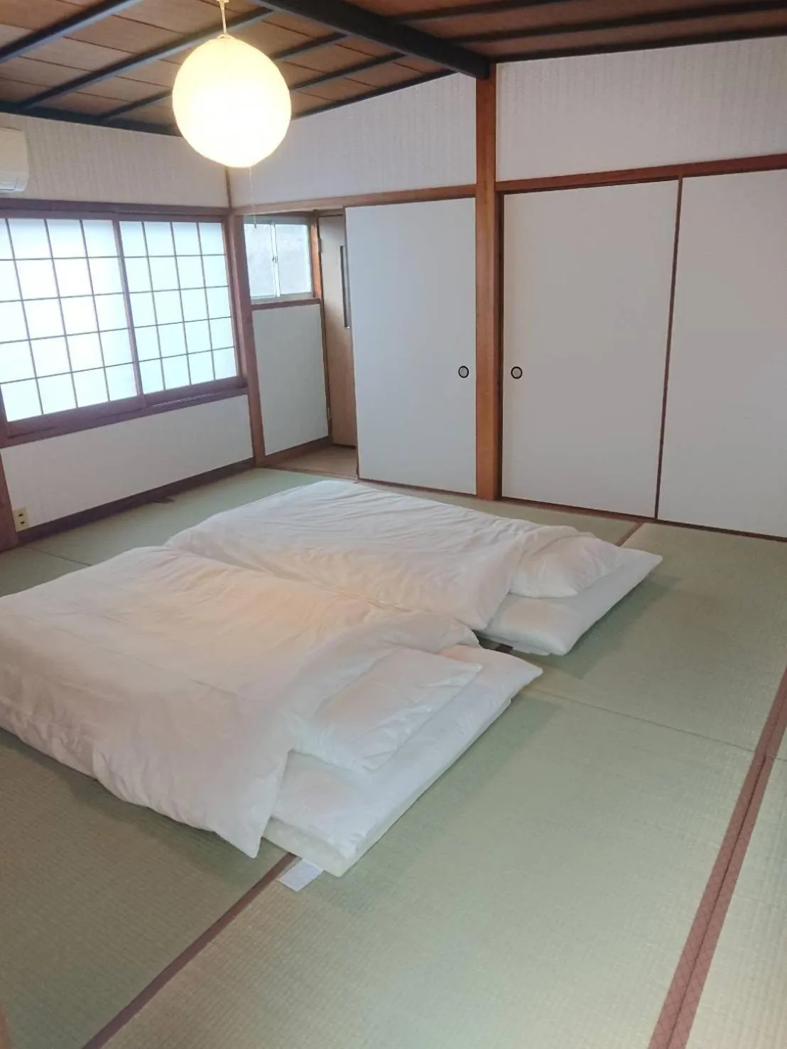 Bed in KINOSAKI KNOT