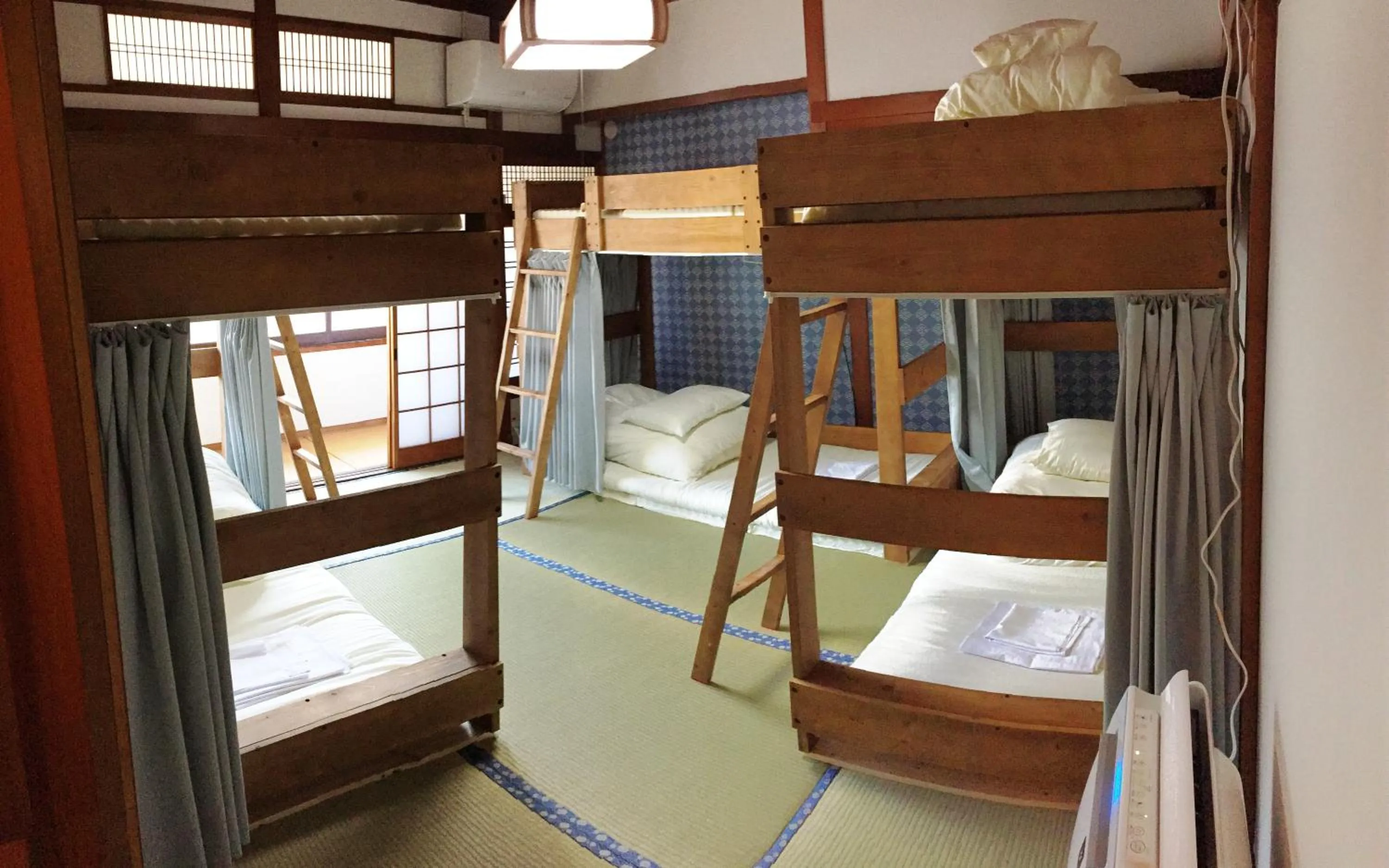 Bed in KINOSAKI KNOT