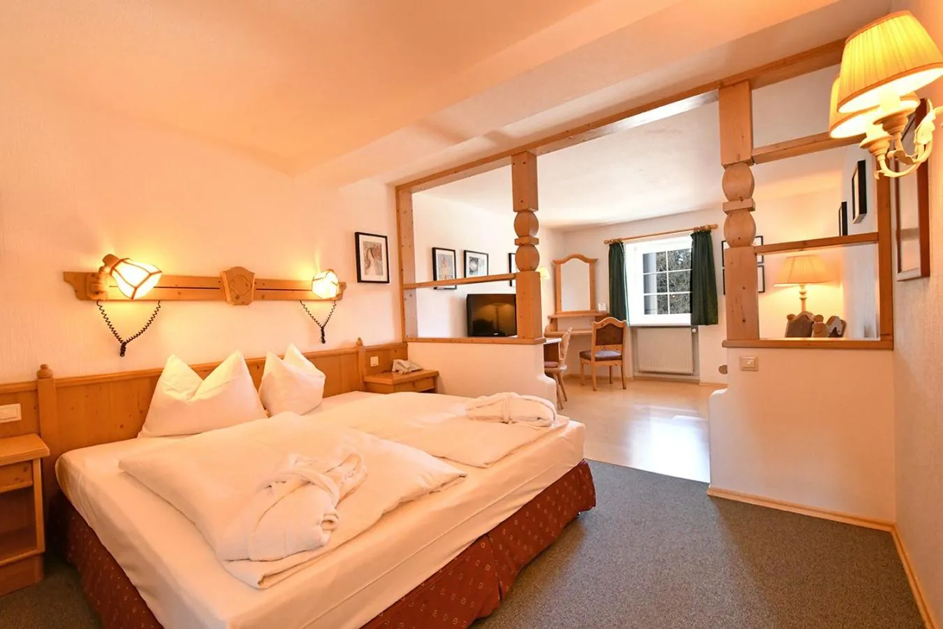 Bed in Landhotel Altes Zollhaus