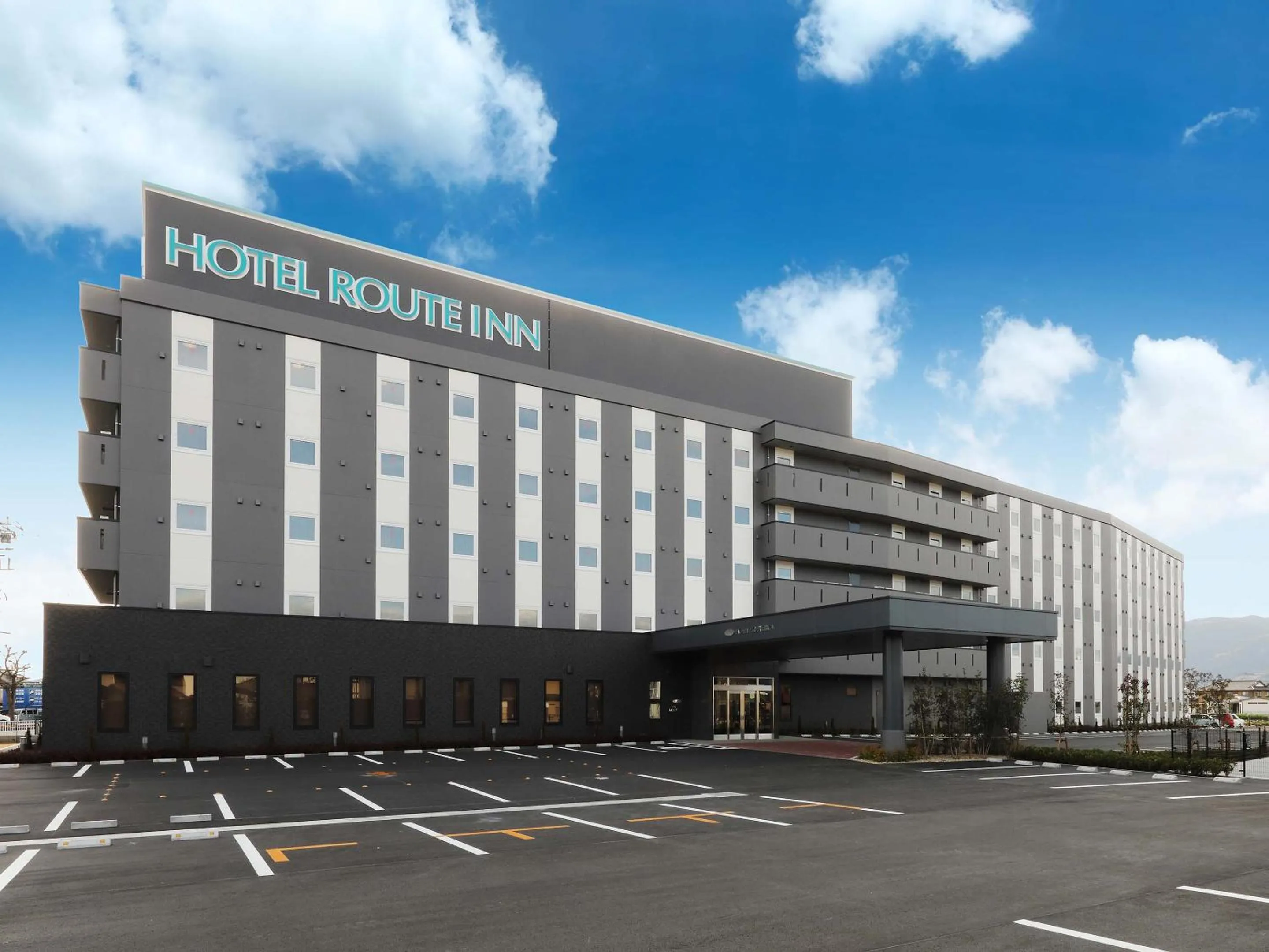 Property building in Hotel Route-Inn Shinfujieki Minami