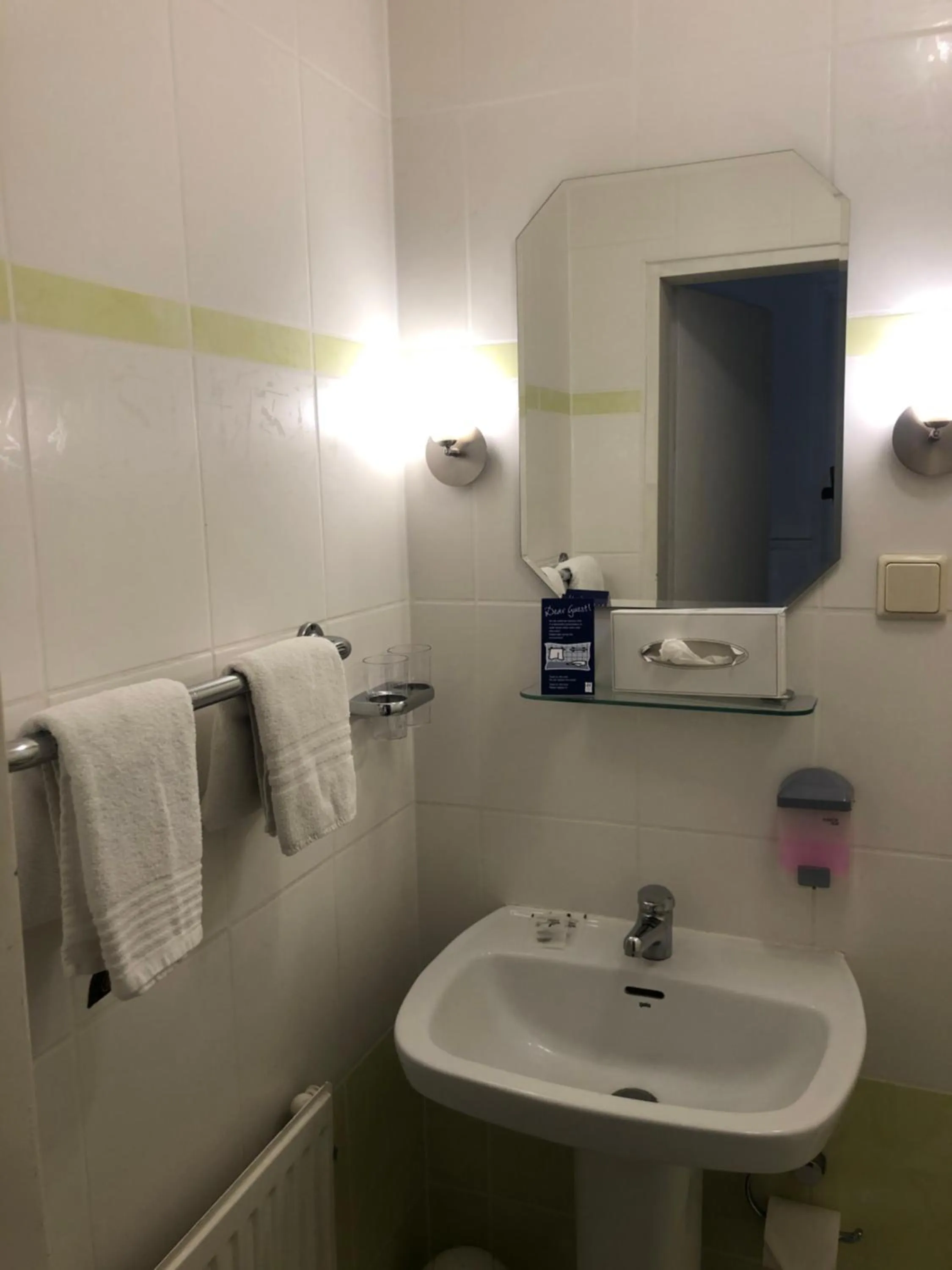 Bathroom in Zum Alten Schifferhaus