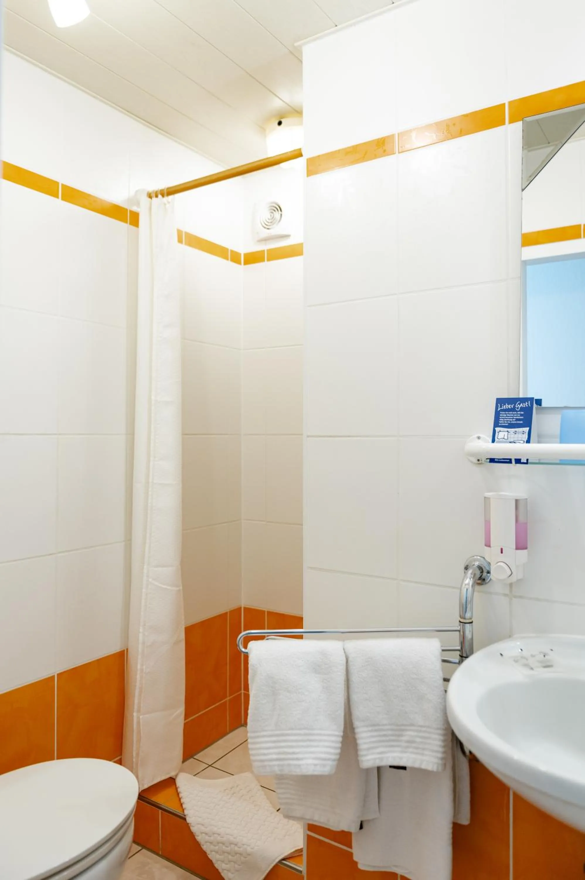 Bathroom in Zum Alten Schifferhaus